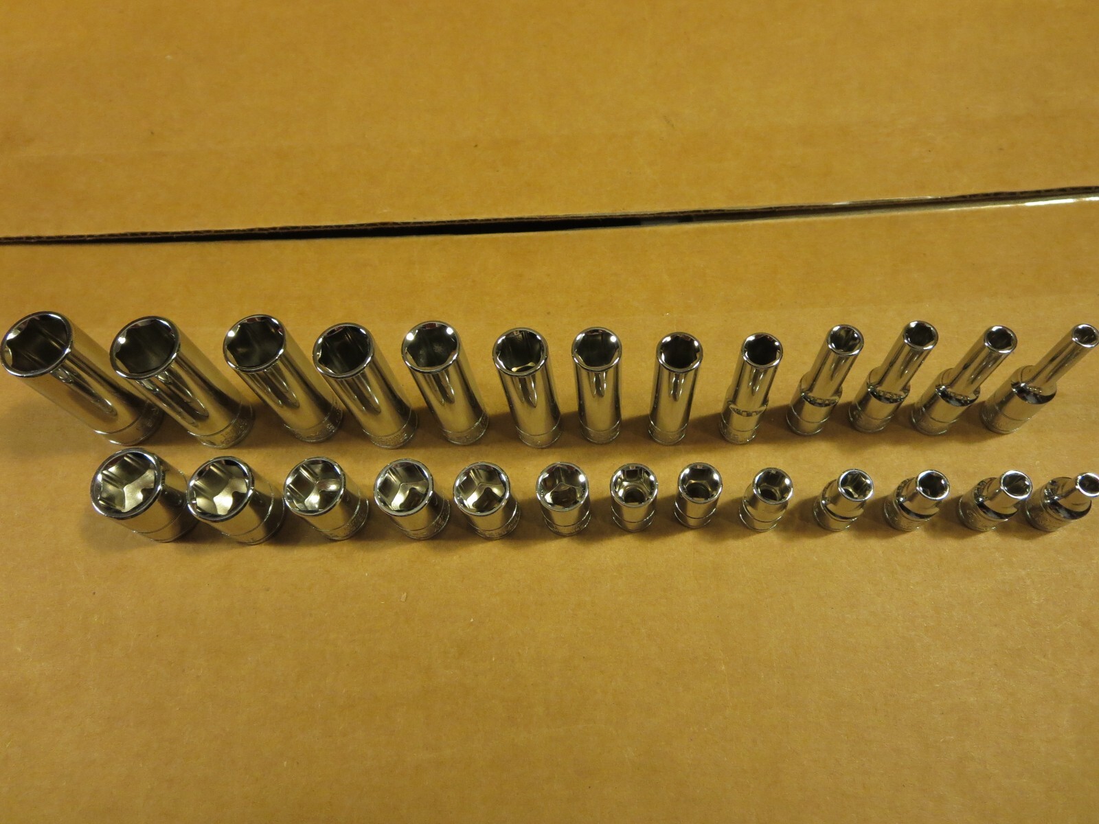 MATCO SILVER EAGLE 1/4″ DRIVE 26-PC METRIC 6 point SOCKET set w/ 2 extensions