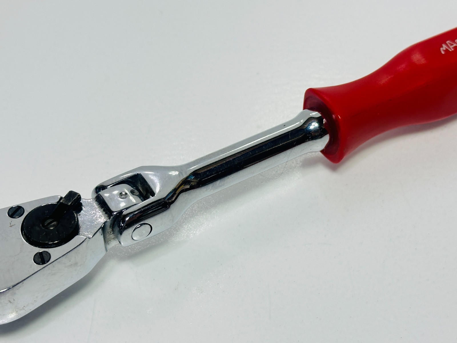 🇺🇸 MAC Tools USA XR8FPA 3/8″ Drive Flex Head Ratchet, Red Hard Handle