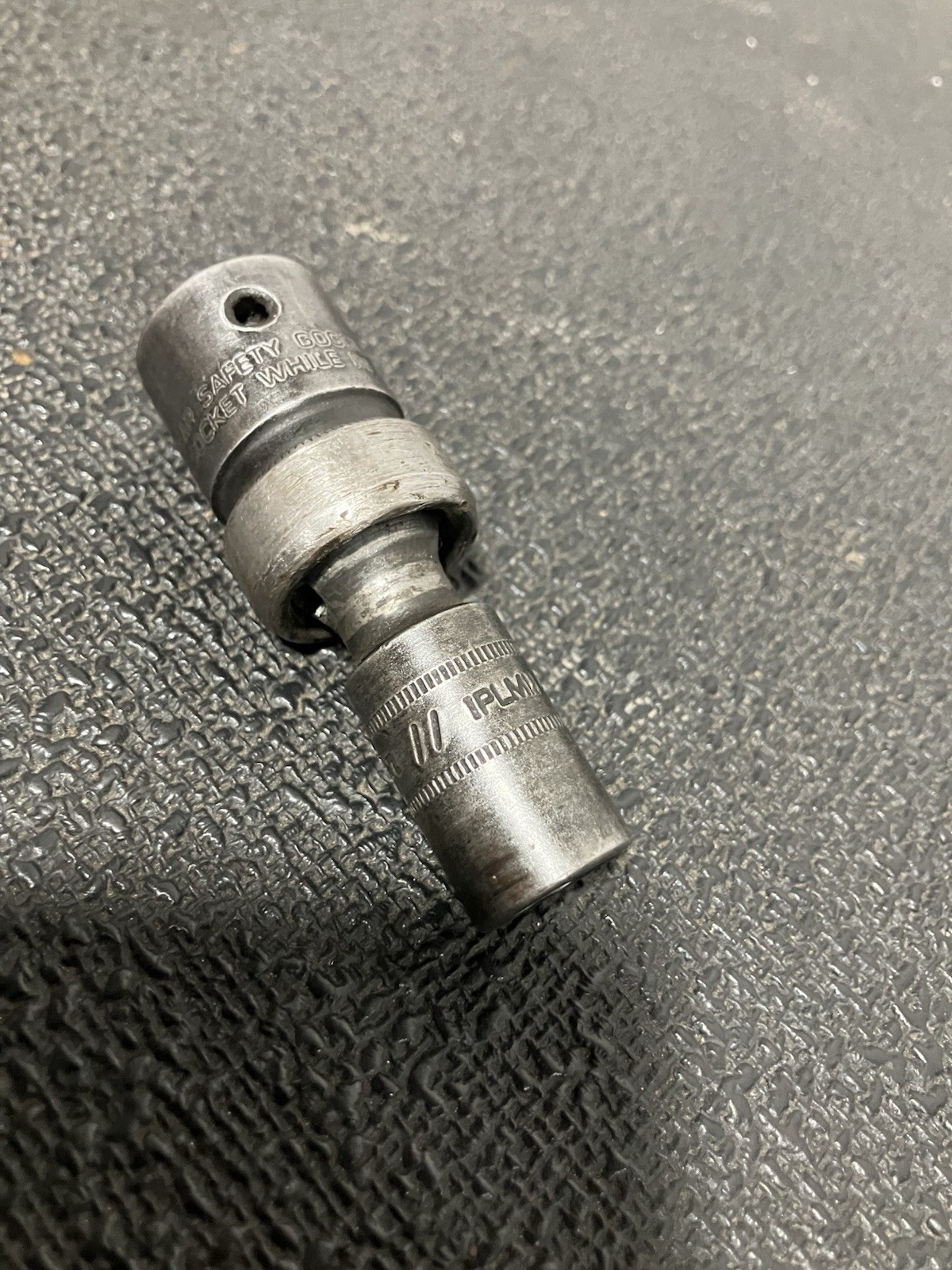 Snap On Tools IPLM11 11mm 1/2″ Drive 6-Point Shallow Impact Swivel Socket