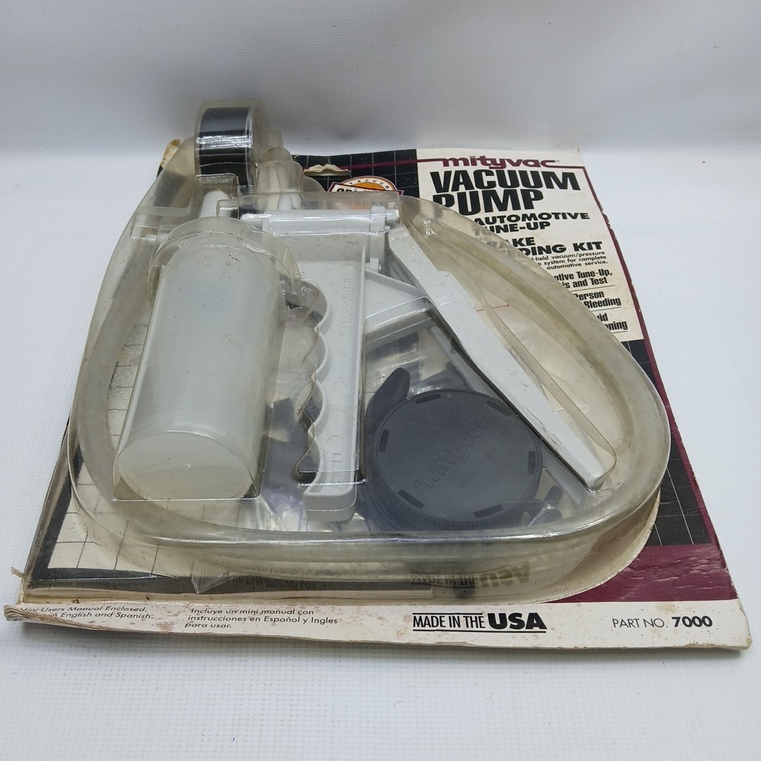 Vintage 1996 MITYVAC Vacuum Pump Car Auto Brake Bleeding & Tune Up Kit NEW USA