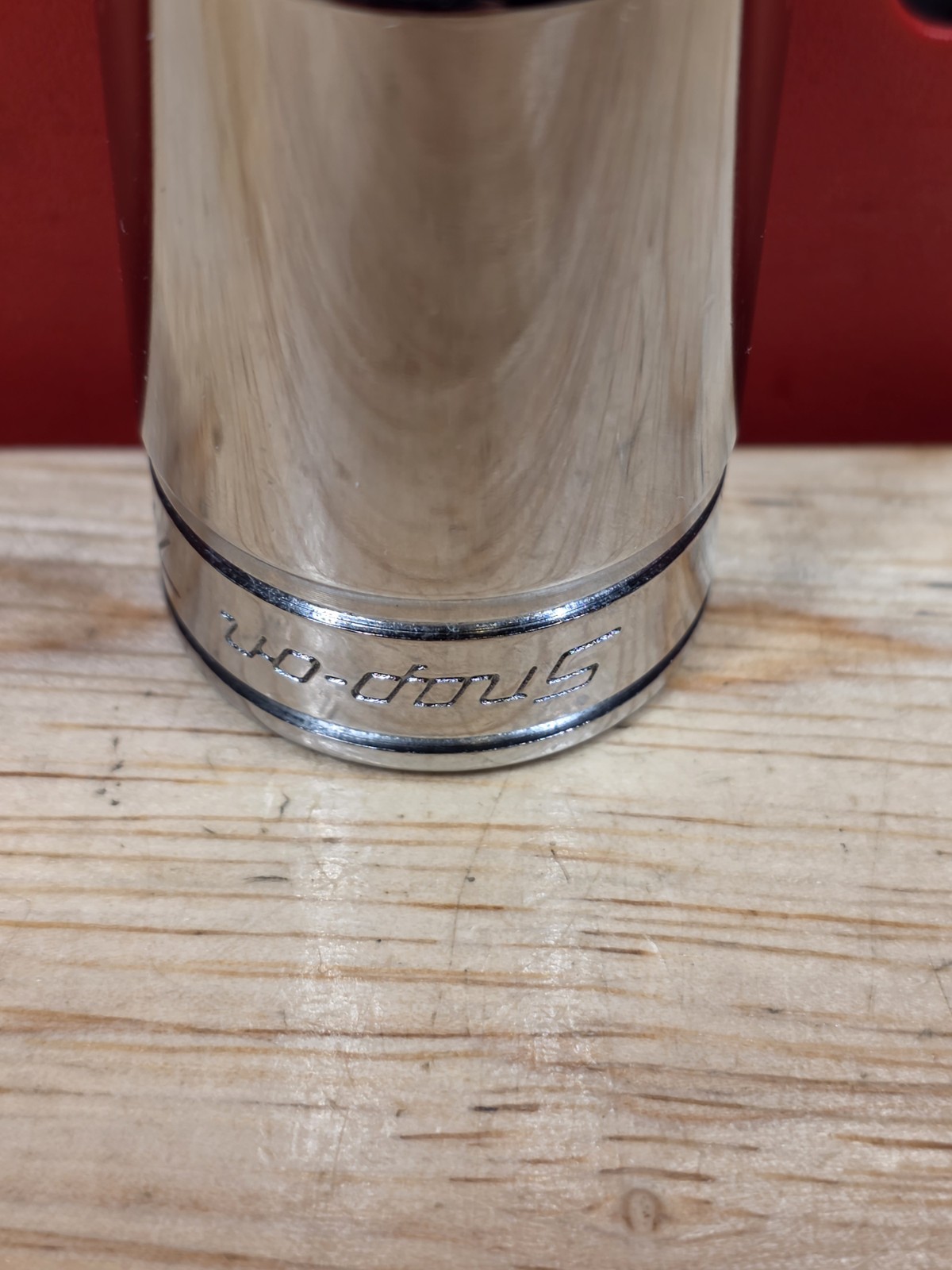 Snap-on Tools FSS281 7/8″ SAE 3/8″ Drive 6-Point Semi-Deep Chrome Socket USA