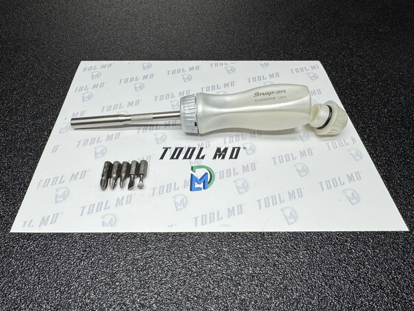 Snap-on Tools USA NEW PEARL WHITE Handle Ratcheting Screwdriver w/Bits SSDMR4BPW