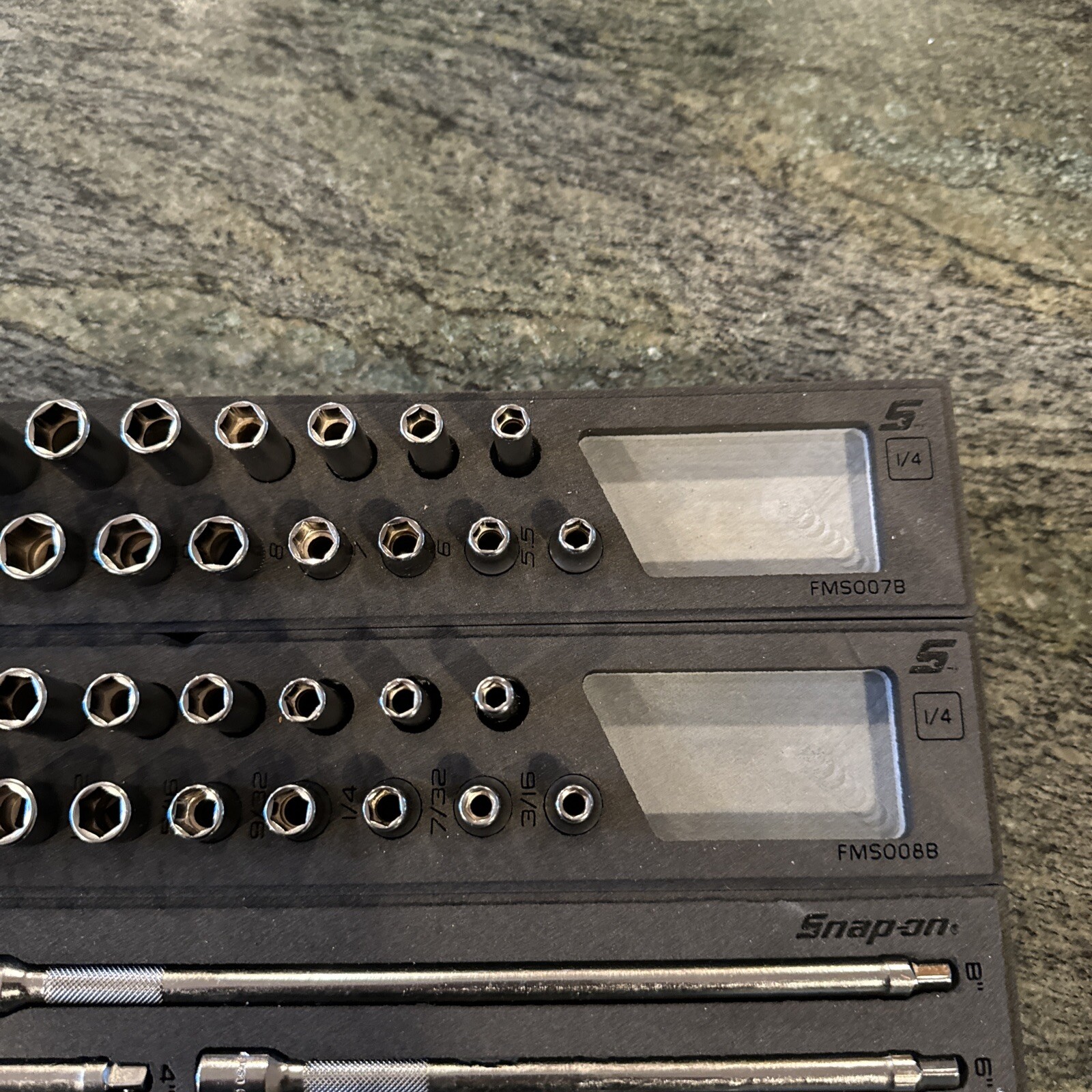 Snap-on 106 pc 3/8” & 1/4” dark titanium sae metric foam tool set