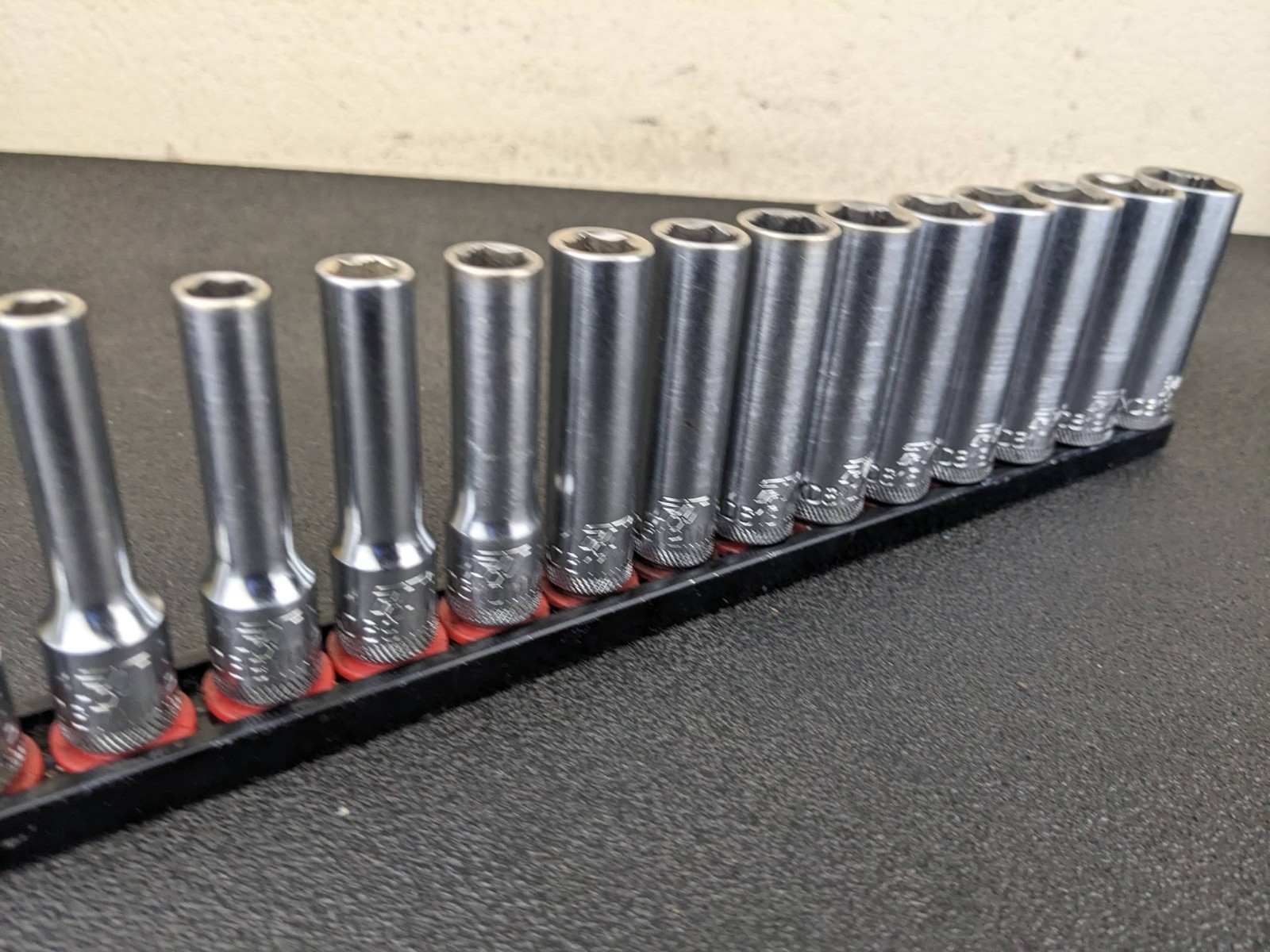 #bo801 Mac Tools 14pc SXDM146BRPT Metric Deep Non-Slip Set 6PT 3/8″ Drive