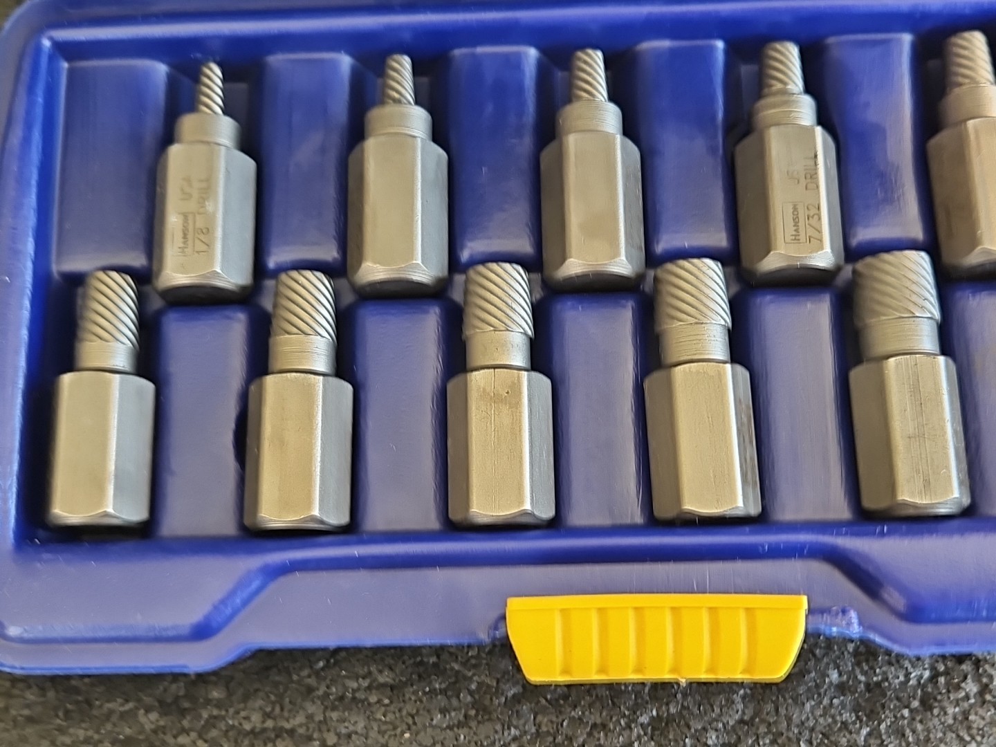 NEW Irwin 10 Pc. Multi-Spline Screw & Bolt Extractor Set #53226 1/8″ – 13/32″