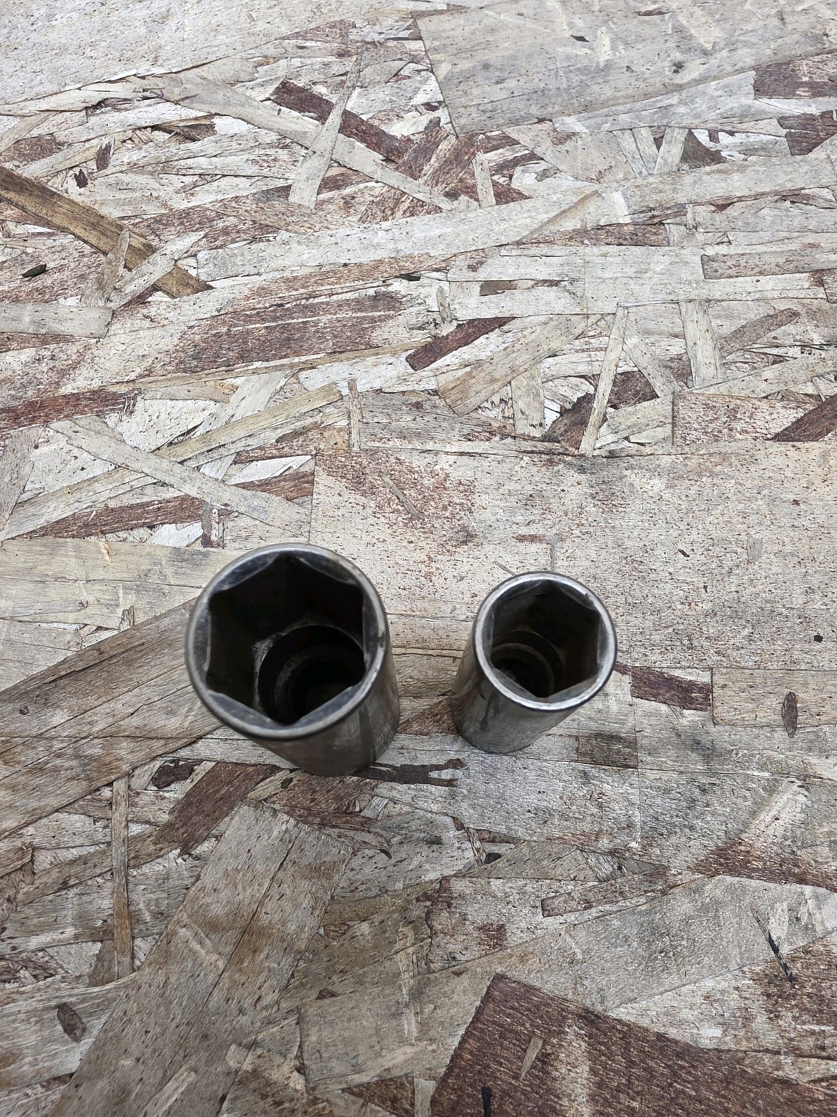 Husky Pro 3/8 Drive 12mm 16mm Deep Impact 6 Point Sockets Lot of 2 22612P 22616P