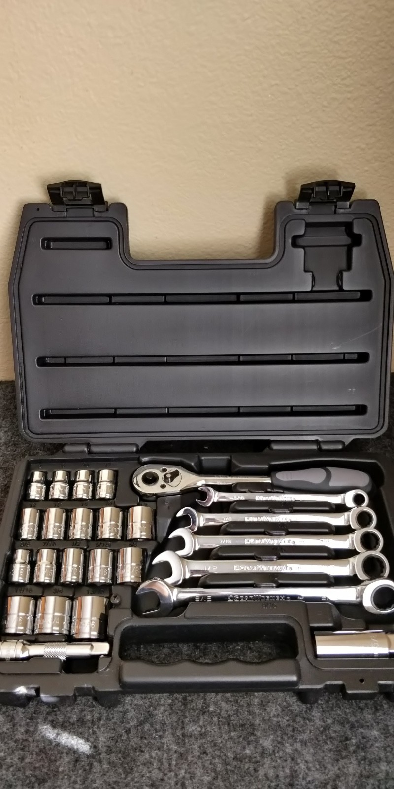 GEARWRENCH wrench and socket set ~ ratcheting wrenches 3/8″ drive metric + inch