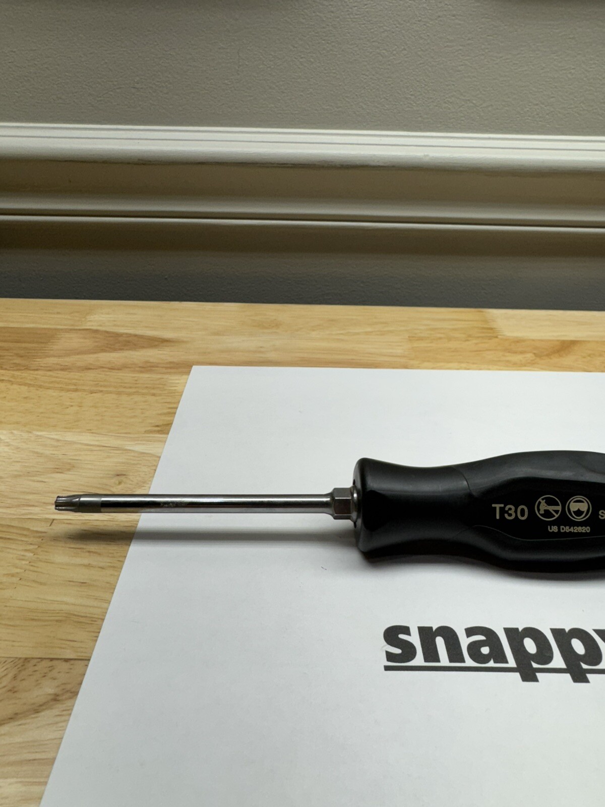 Snap-on Tools USA NEW BLACK Soft Grip T30 Torx Screwdriver SGDTX430B