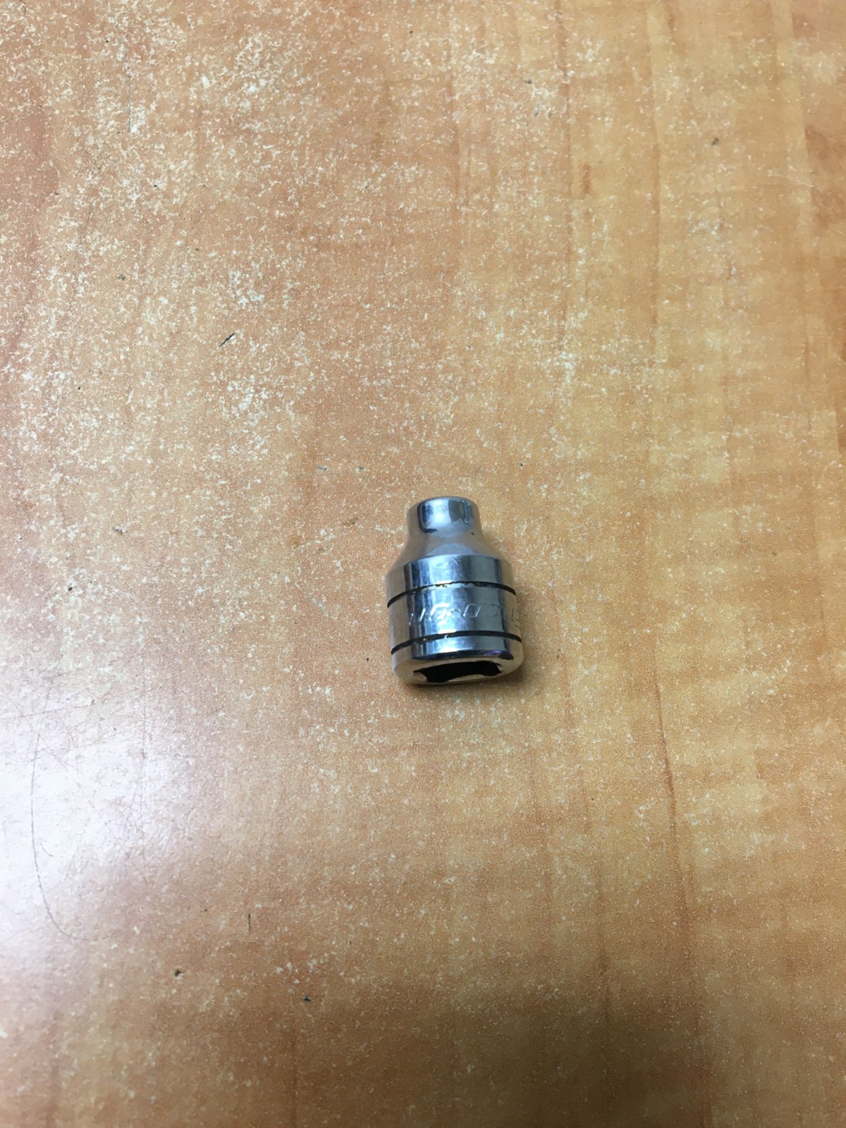 Snap On 3/8″ Drive 1/4″ Shallow 6pt SAE Socket FS081