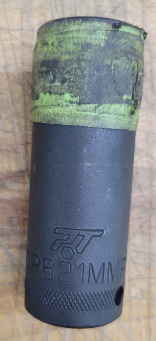 Mac-Tools SVDPM166BRPT 16 Pc 1/2″ Dr 6pt Metric Deep Impact Socket Set – USED