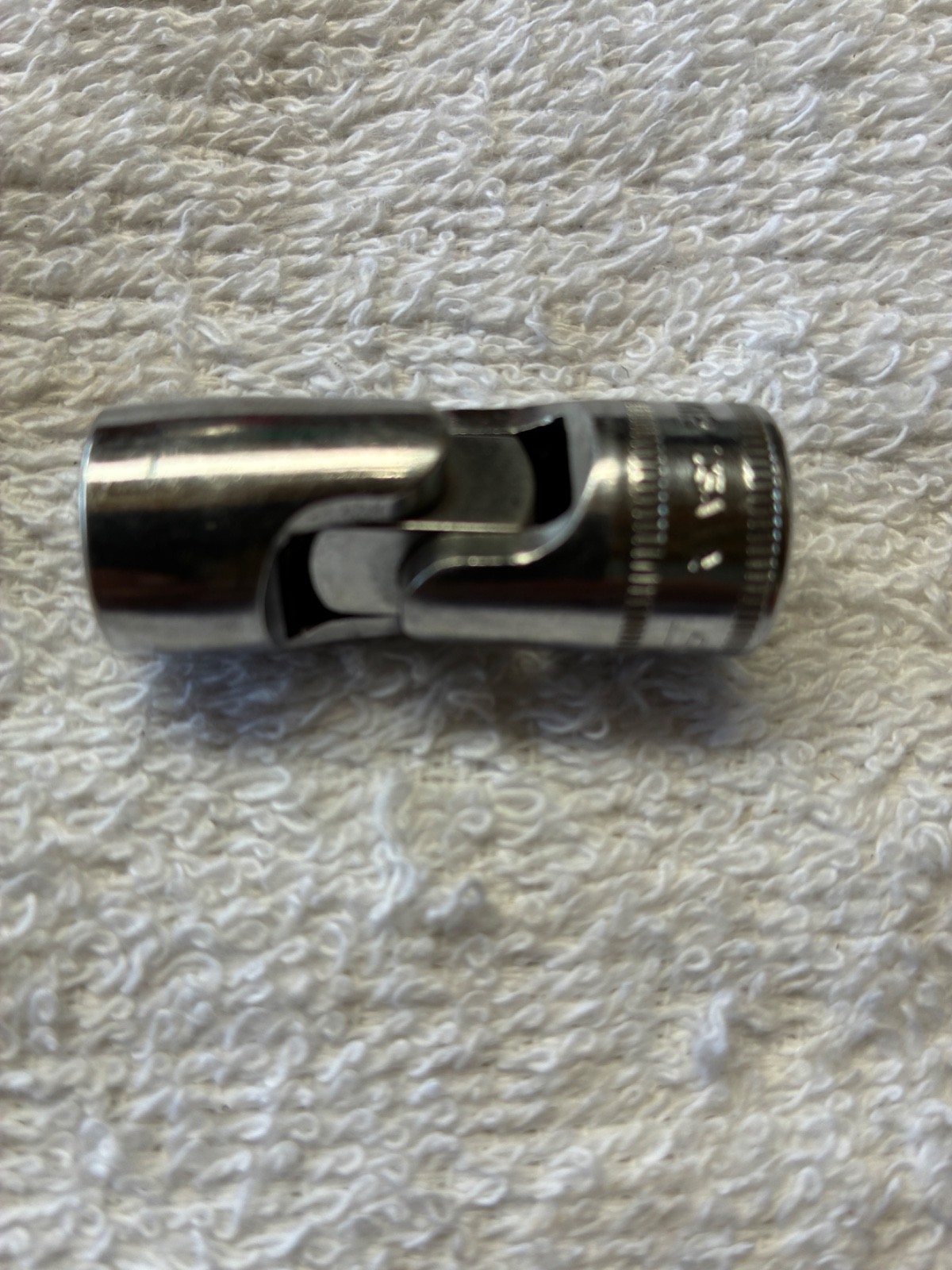 Snap On Tools USA 3/8 Drive Metric 12mm Shallow Universal 6pt Flex Socket