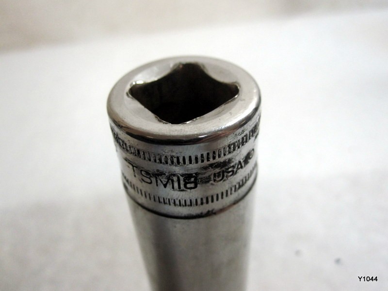 1/2 Drive 18mm Chrome Snap On Socket TSM18
