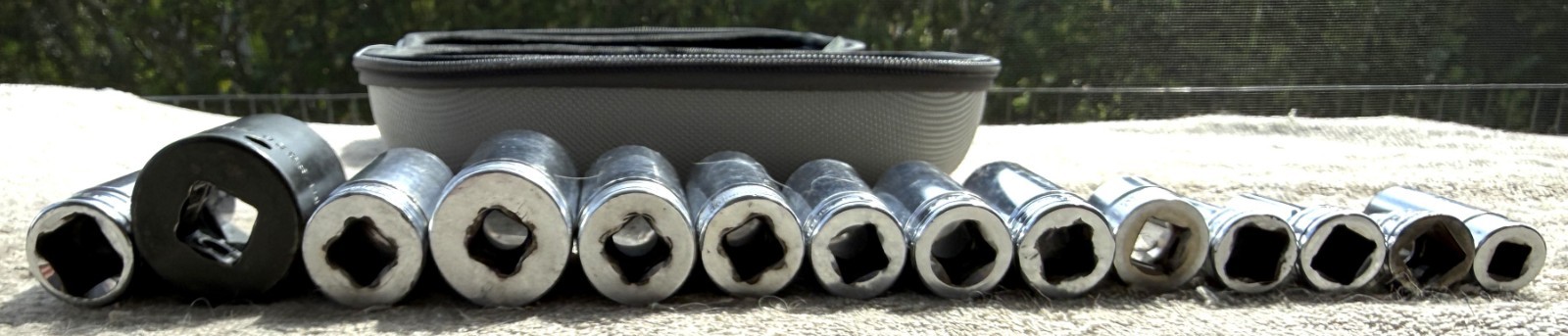 LOT OF 14 SNAP-ON SOCKETS – AS PICTURED