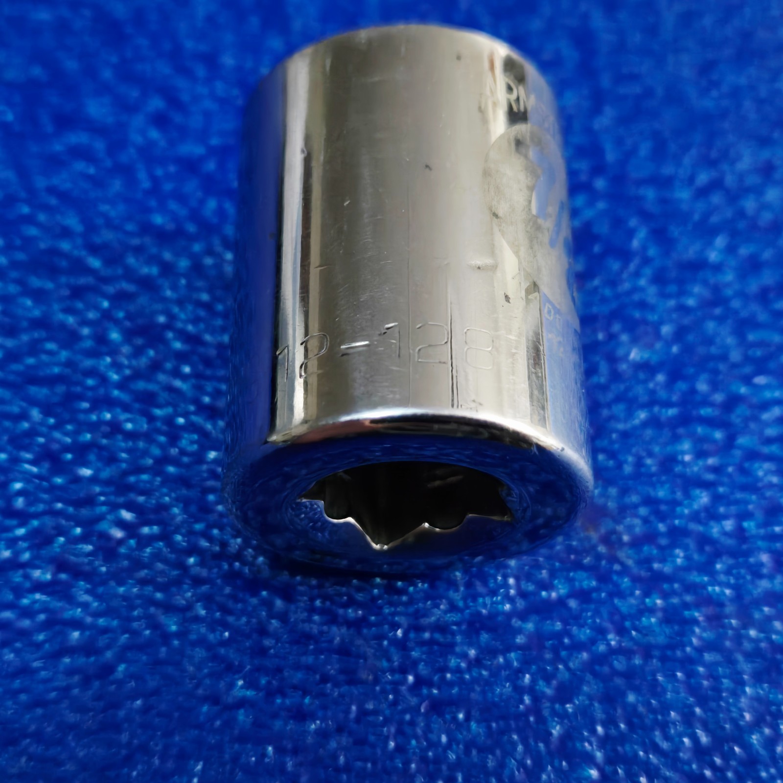ARMSTRONG USA 7/8″ 12PT 1/2″ DR SOCKET P/N 12-128 AUTO REPAIR HAND TOOL LOT