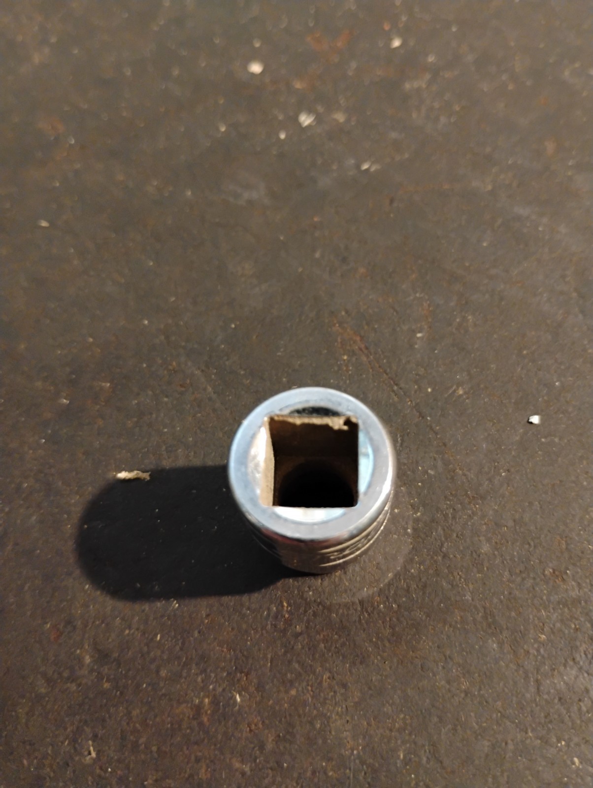 Snap-On F121 – 3/8 Drive 12-Point – 3/8 Inch Shallow Socket
