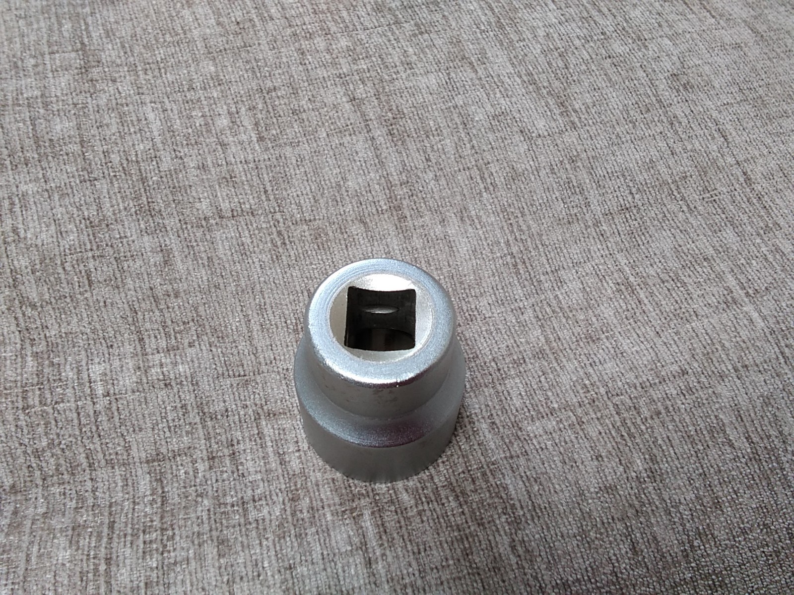 Halfords 1″1/16 Socket , 12 Point, 1/2in Drive , Made In Germany
