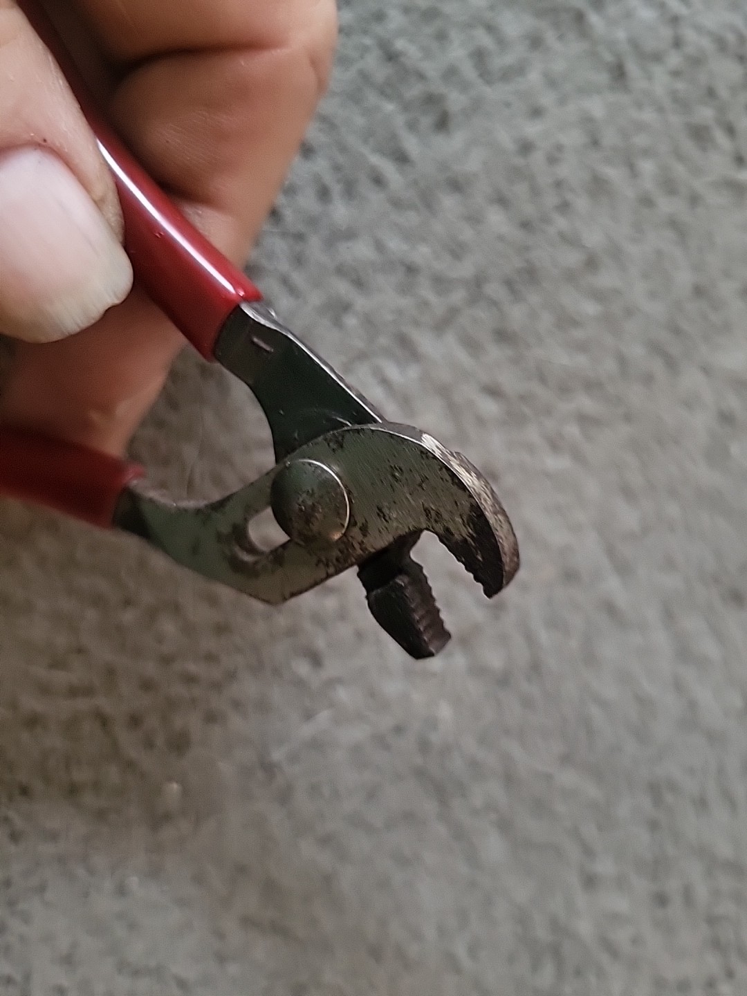 Blue Point 4.5″ Mini Adjustable Groove Joint Pliers Red Handle CHN424