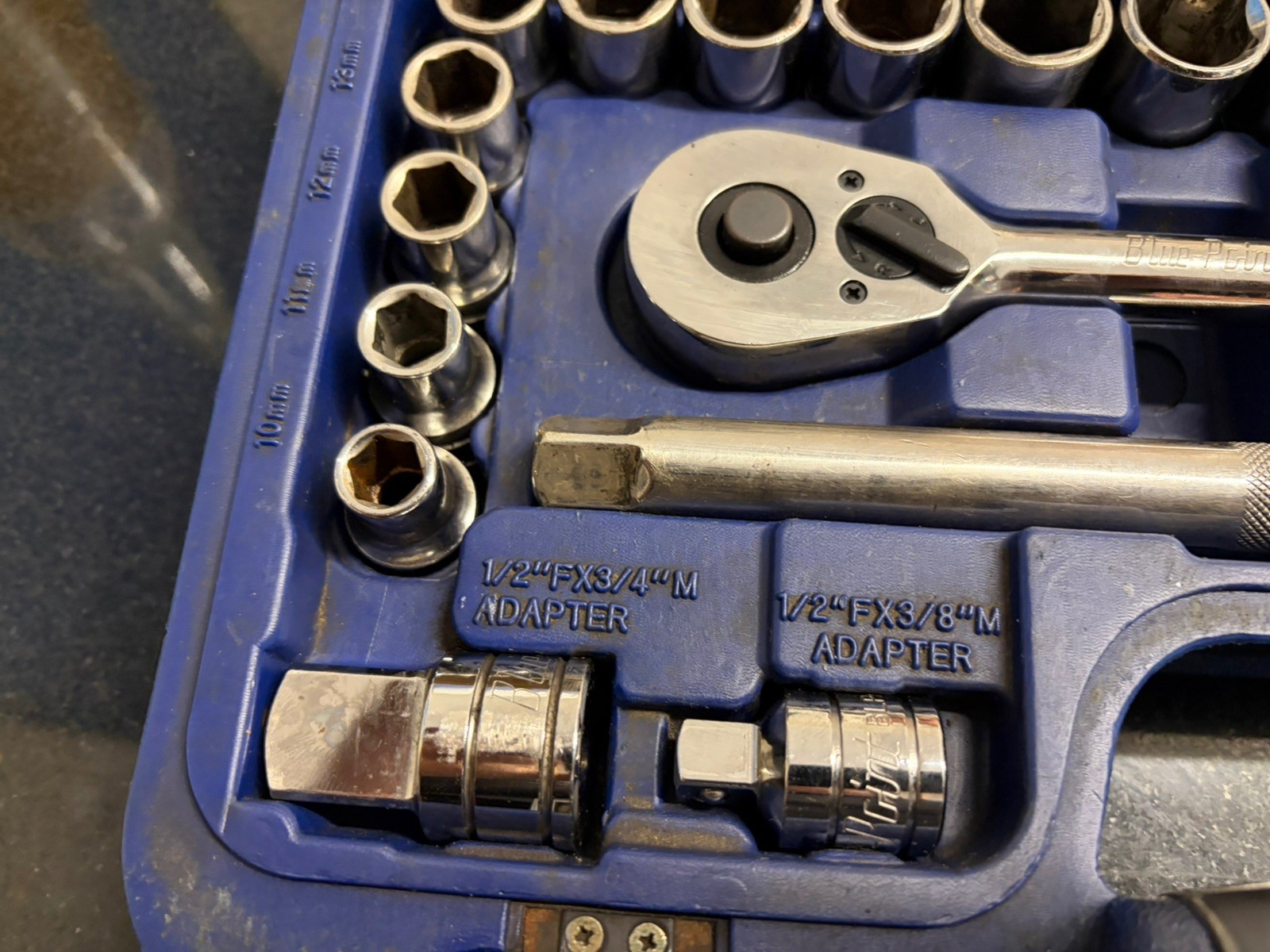 Blue Point 33 pc 1/2″ Drive SAE/Metric General Service Socket Set BLPGSS1233