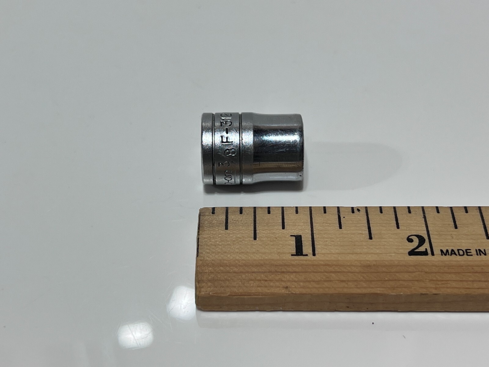 Snap-On Tools USA F312 3/8″ SAE Double Square 8-Point Socket – 3/8″ Drive