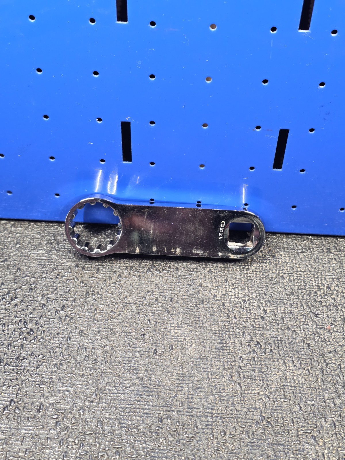 Snap-on Tools SRES28 7/8″ SAE #28 1/2″ Drive Spline Torque Adapter See Details