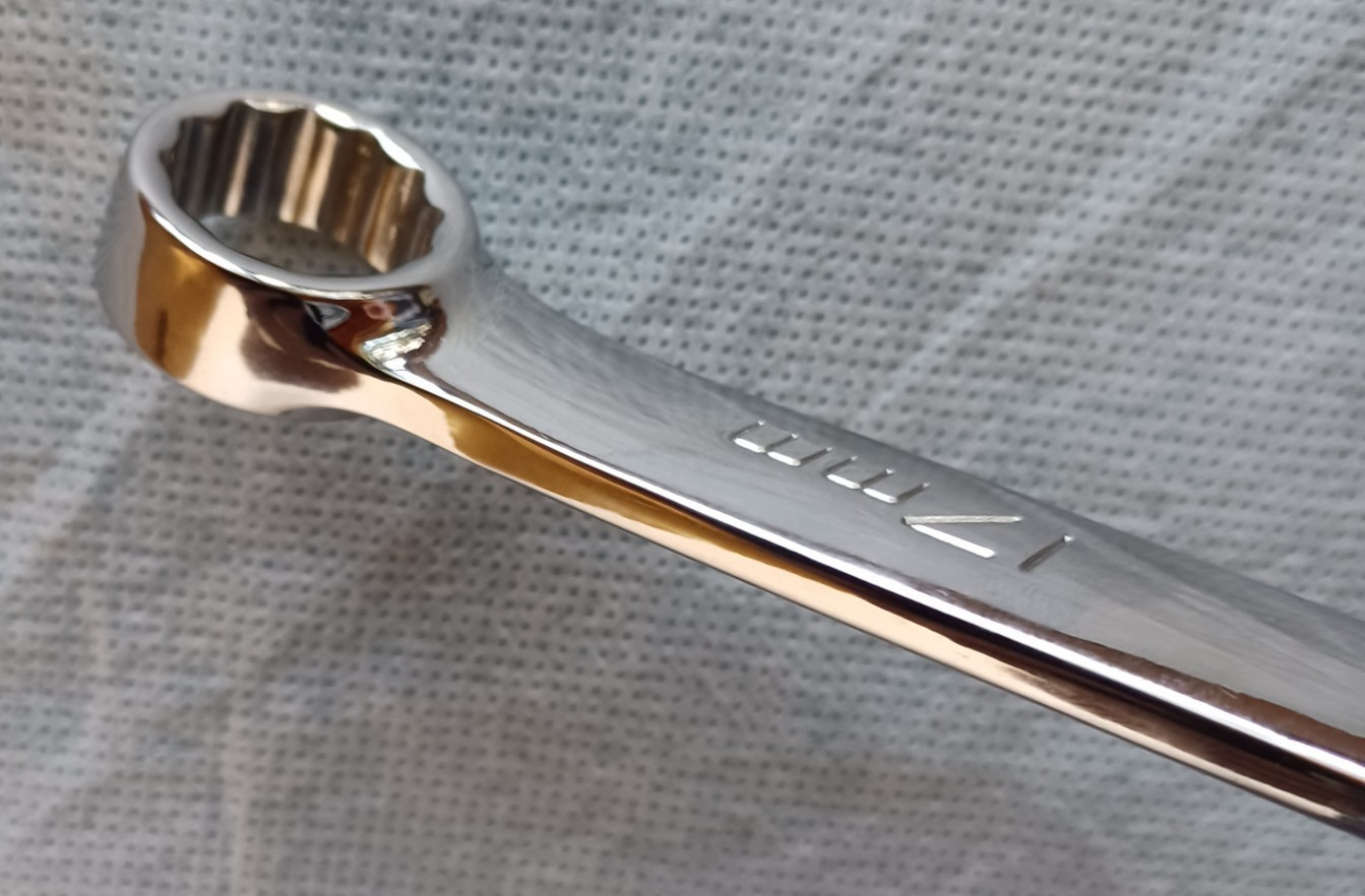 Snap-On 17mm 12-Point Metric Combination Wrench ~ OEXM170B