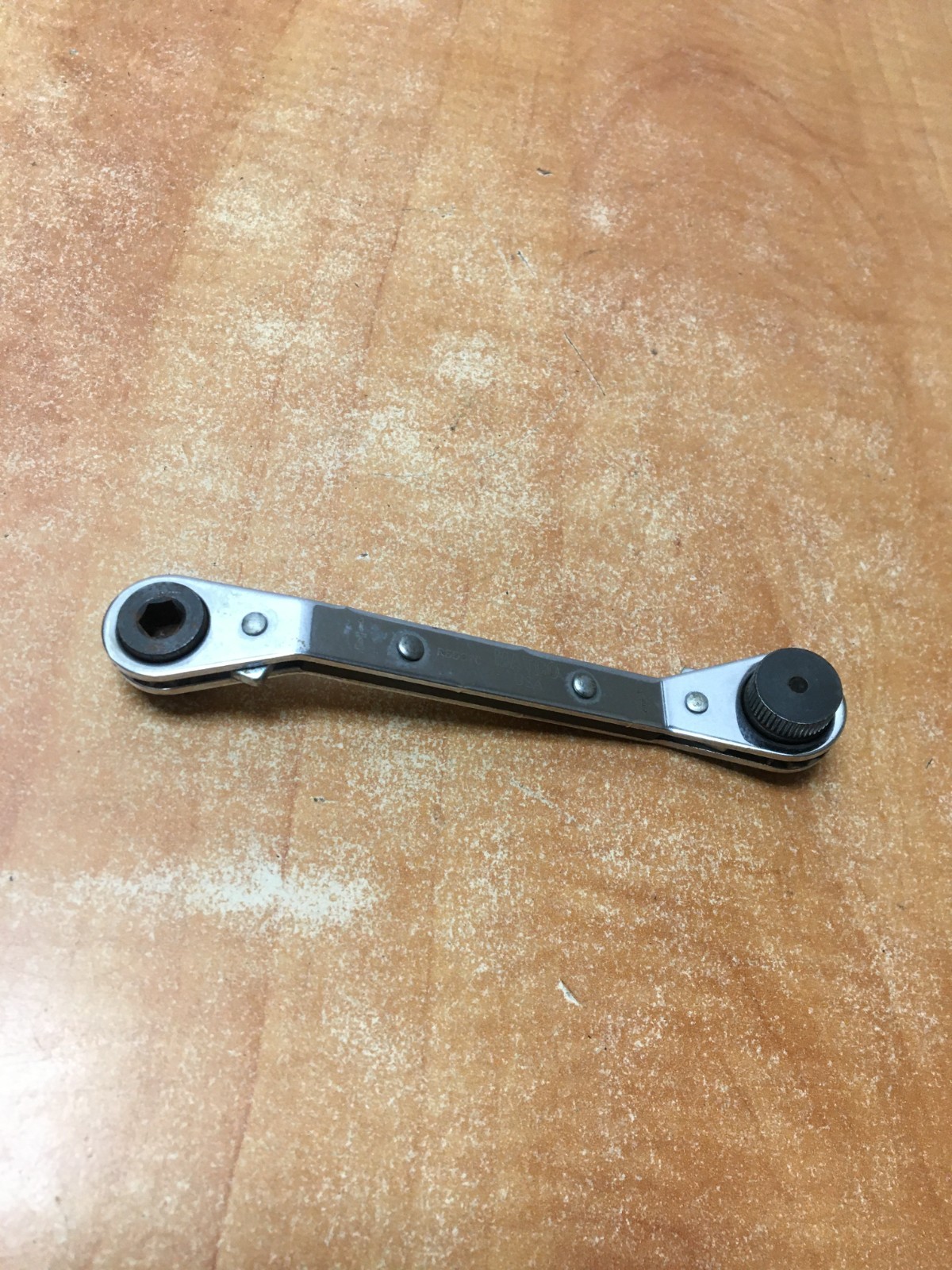 Matco RBD810 Offset Ratcheting Bit Driver Wrench 18/4″ – 5/16″