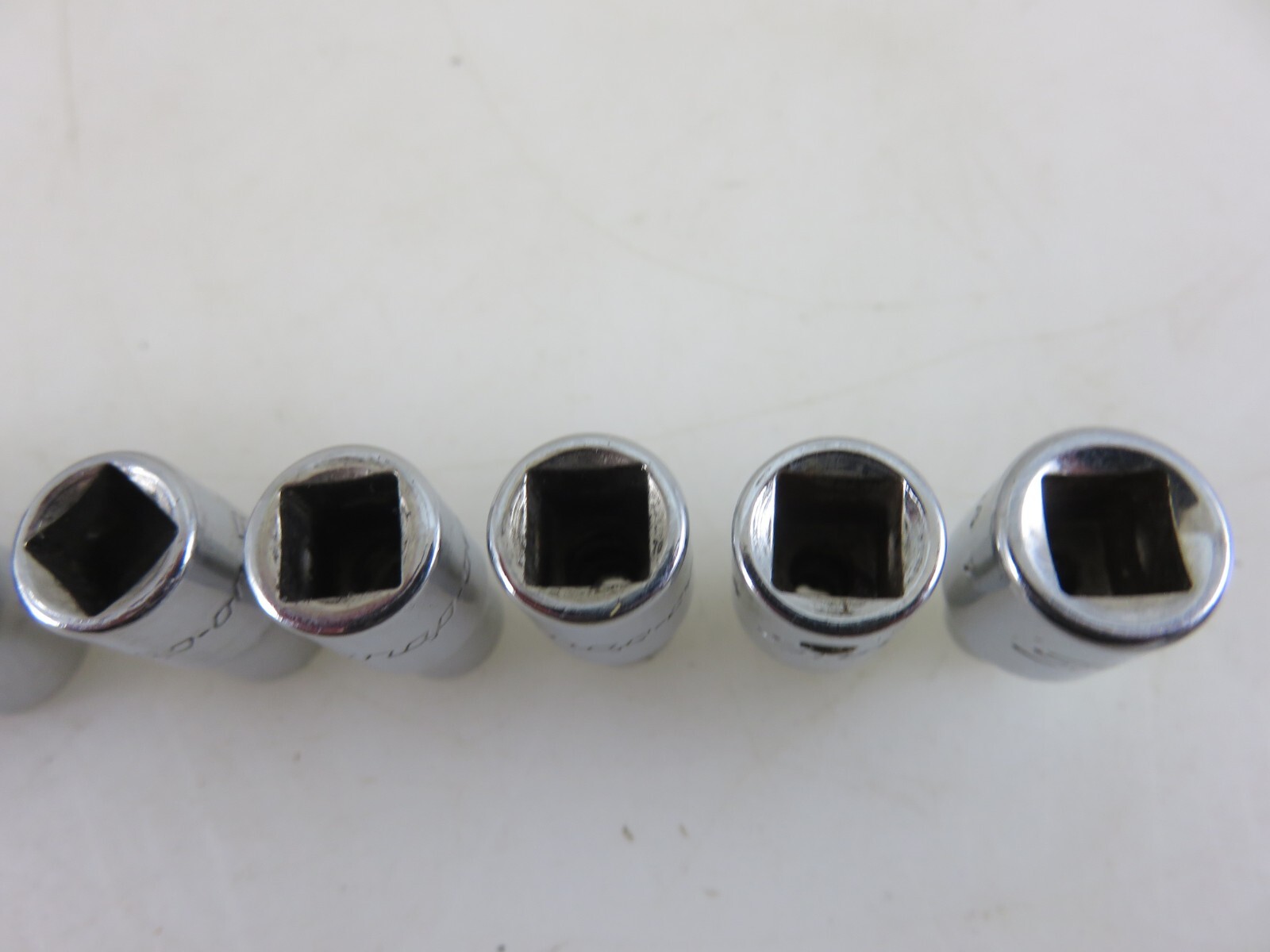 Snap-On 210AFLEY Inverted Torx Shallow Socket Set E4-E18 10pc Set 1/4″ & 3/8″ Dr