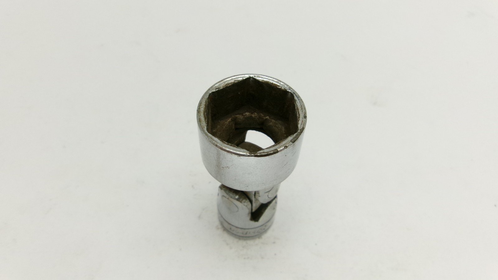 Snap-on tools USA 3/8 drive 3/4″ SAE 6 point Swivel Socket FS24