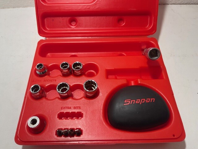 Snap on Ergopalm Socket Wrench Set, 3/8 Drive w/Socket 8,10,12, & 3/8, 1/2, 9/16