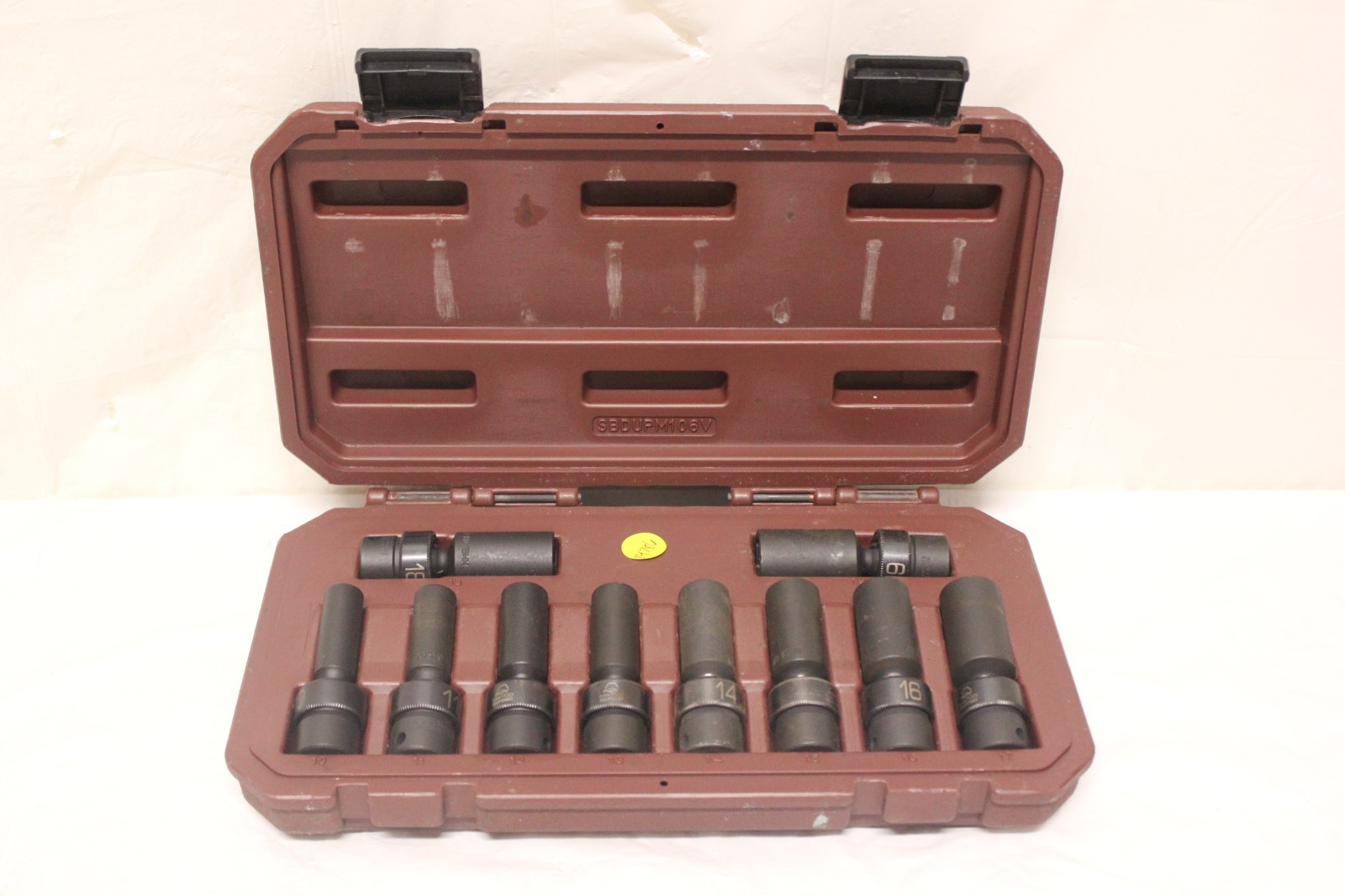 Matco Tools SBDUPM106V 10pc 3/8″ Dr Metric 6 Pt ADV Swivel Impact Socket Set C2