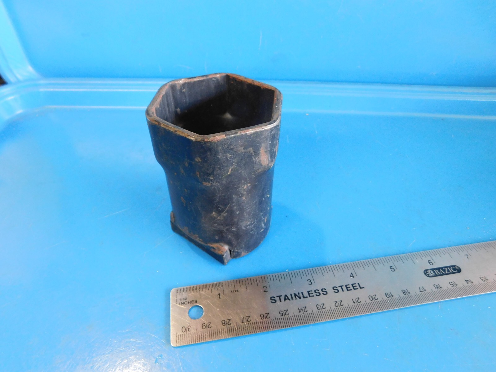 USED ,BLUE POINT TOOLS (3-1/4 IN. / 54 MM) , AXLE NUT SOCKET #ANS1900A