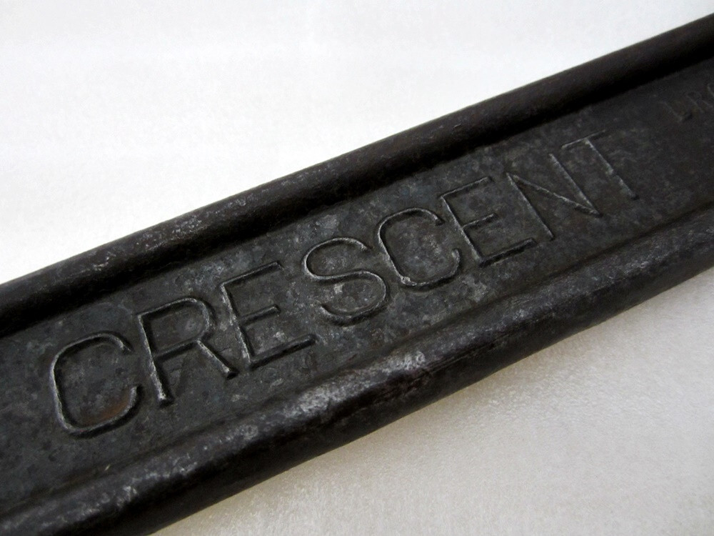 Vintage Crescent 18″ Adjustable Wrench Thick Jaws Black Oxide Made in USA