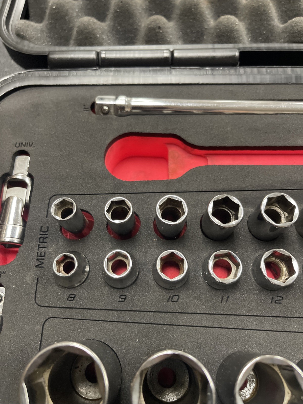 Snap On 51 pc 3/8″ Dr. 6 Pt. Metric SAE General Service Set 251FSMBFR No Ratchet
