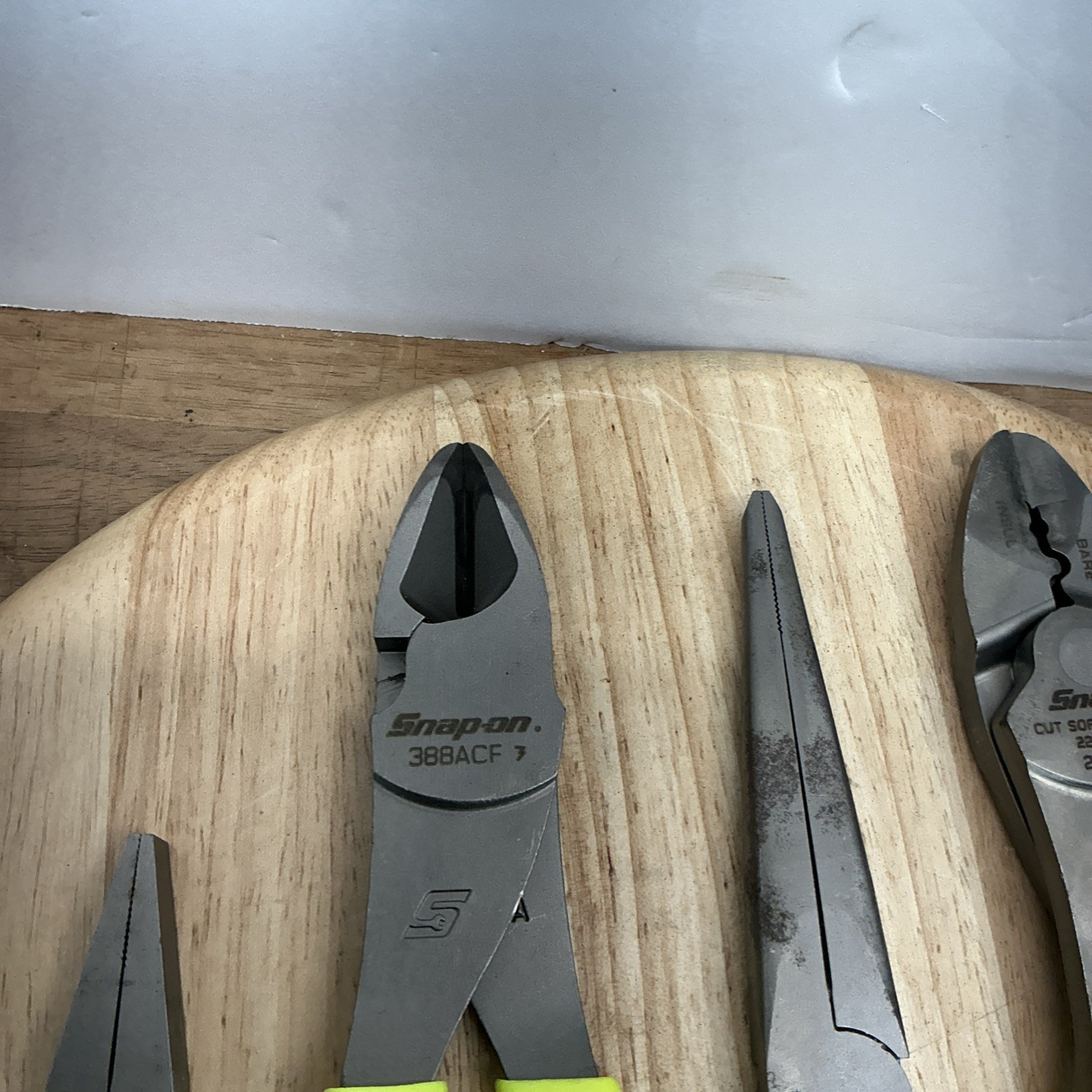 Snap on Tools 6-Piece Hi-Viz Yellow Plier Set Excellent Condition(Q)
