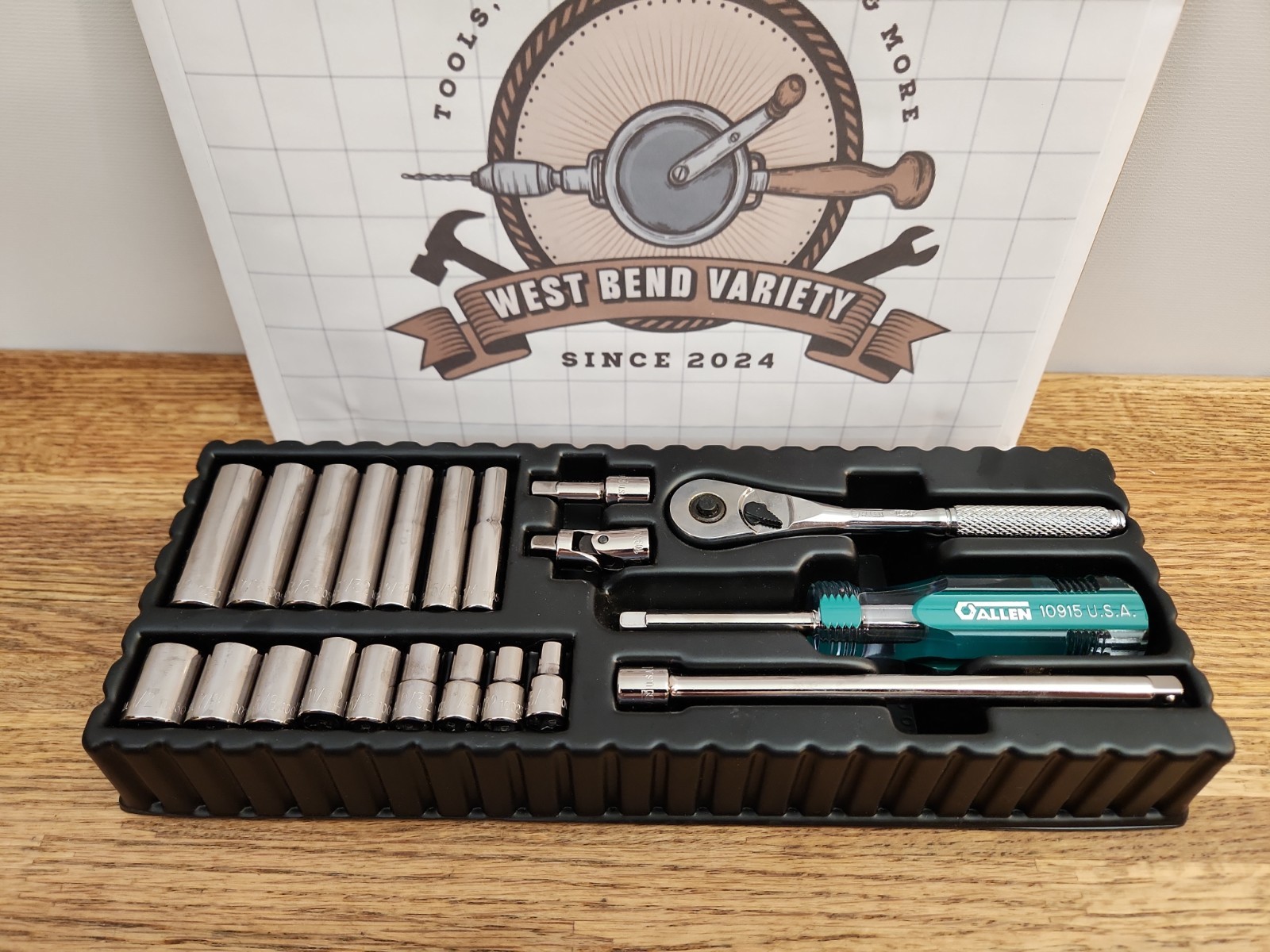Allen Tools 1/4″ Drive Ratchet Set, Spinner Handle, Deep & Shallow Sockets 10900