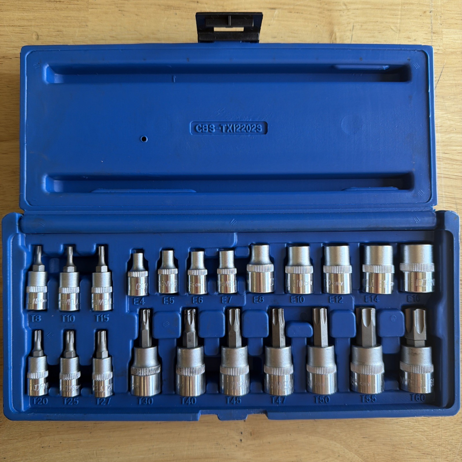 Cornwell Tools Star Torx Etorx Socket Set 1/4″ and 3/8″ Drive 22pc CBS-TX12202S