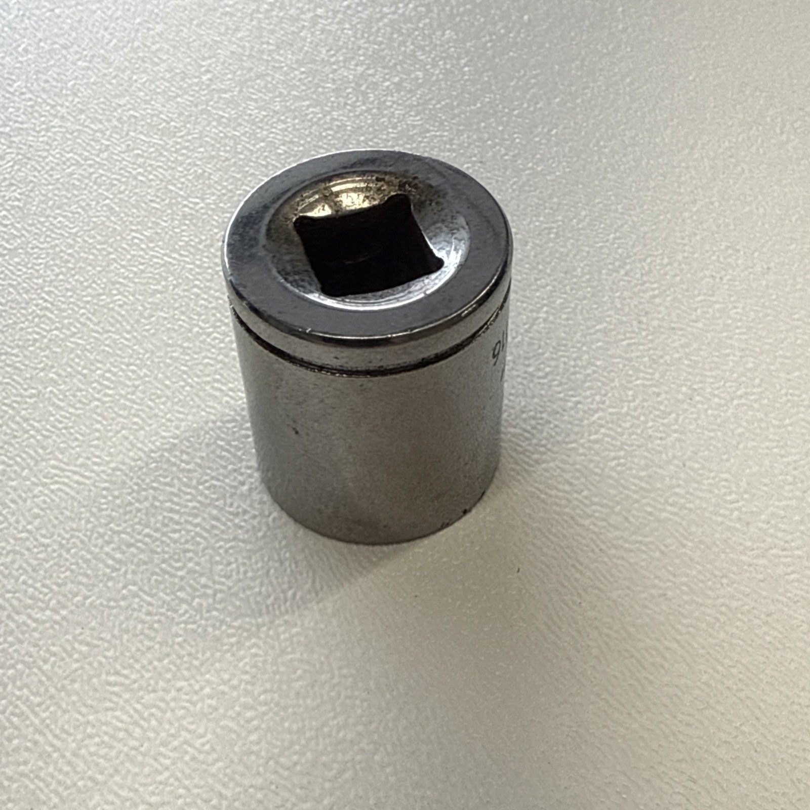 Blue-Point BLPS38 1116 by Snap on 11/16″ Sha1low Socket 3/8″ Drive 6-Point USA