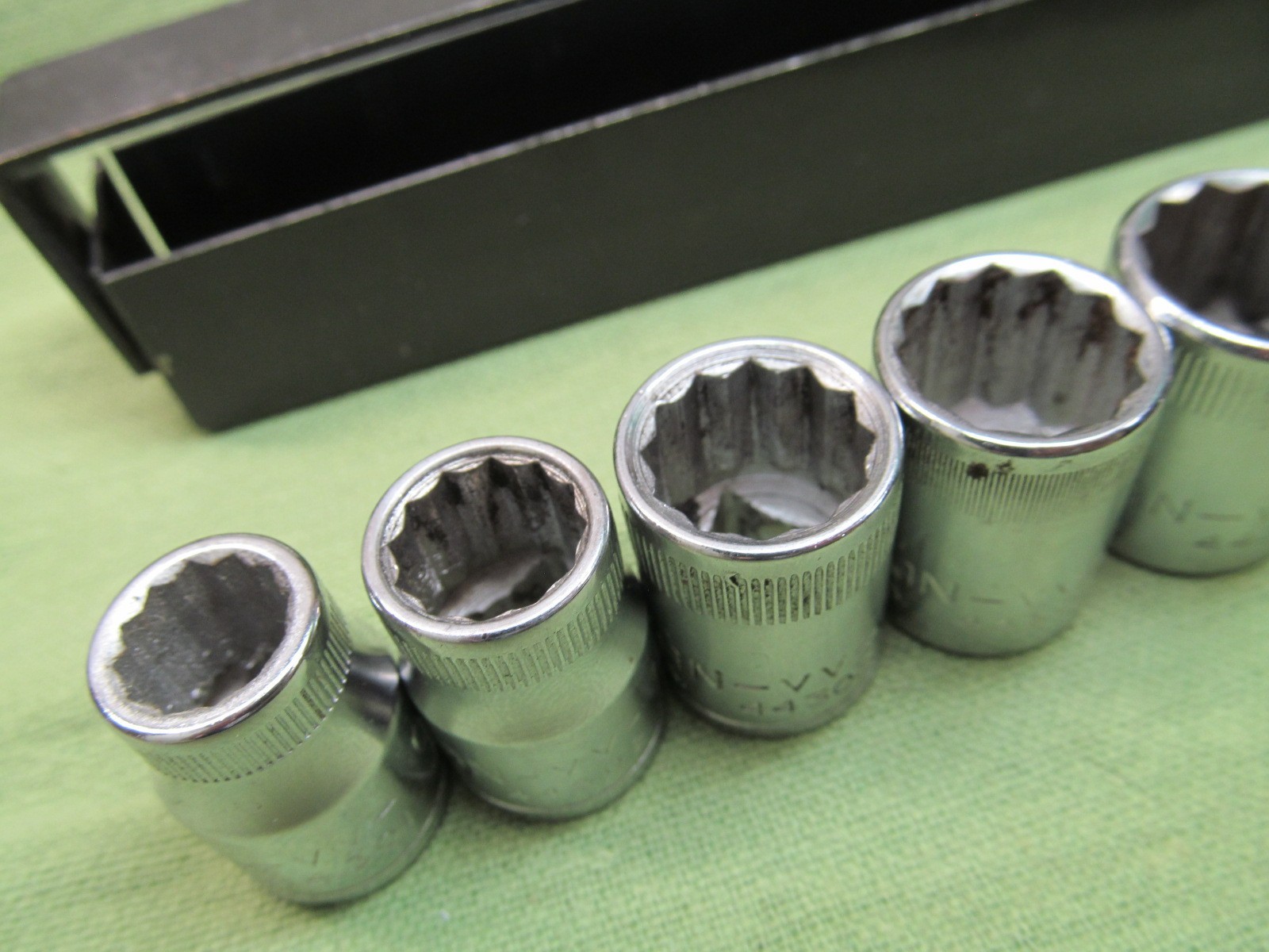 Vintage Craftsman USA 3/8″ drive METRIC Socket Set – 9mm-19mm – 12pt Sockets