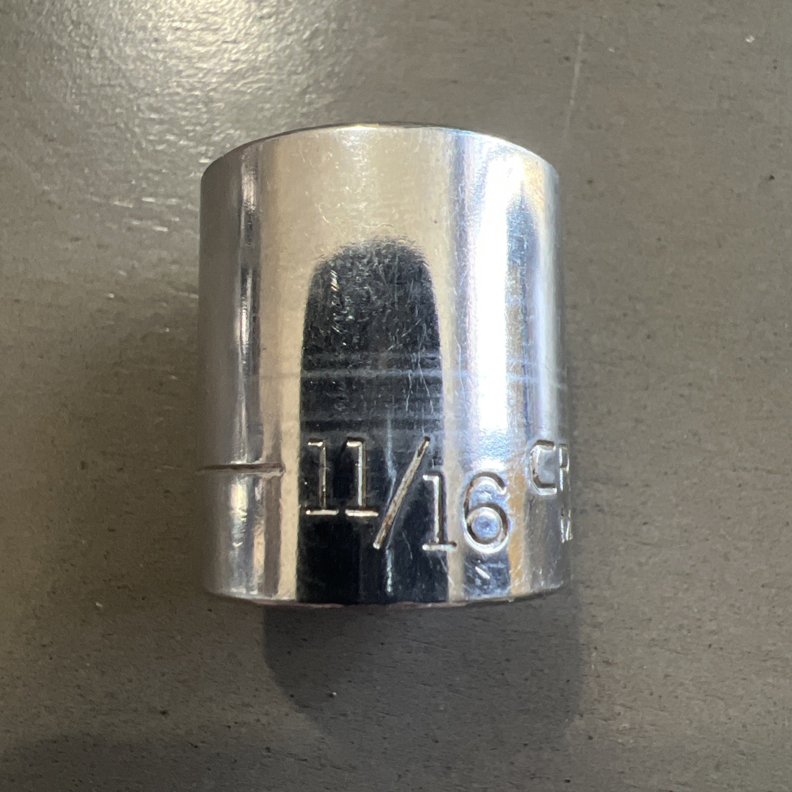 Craftsman -G- 11/16″ 12 Point Shallow Chrome Socket 3/8″ Drive 44336 USA