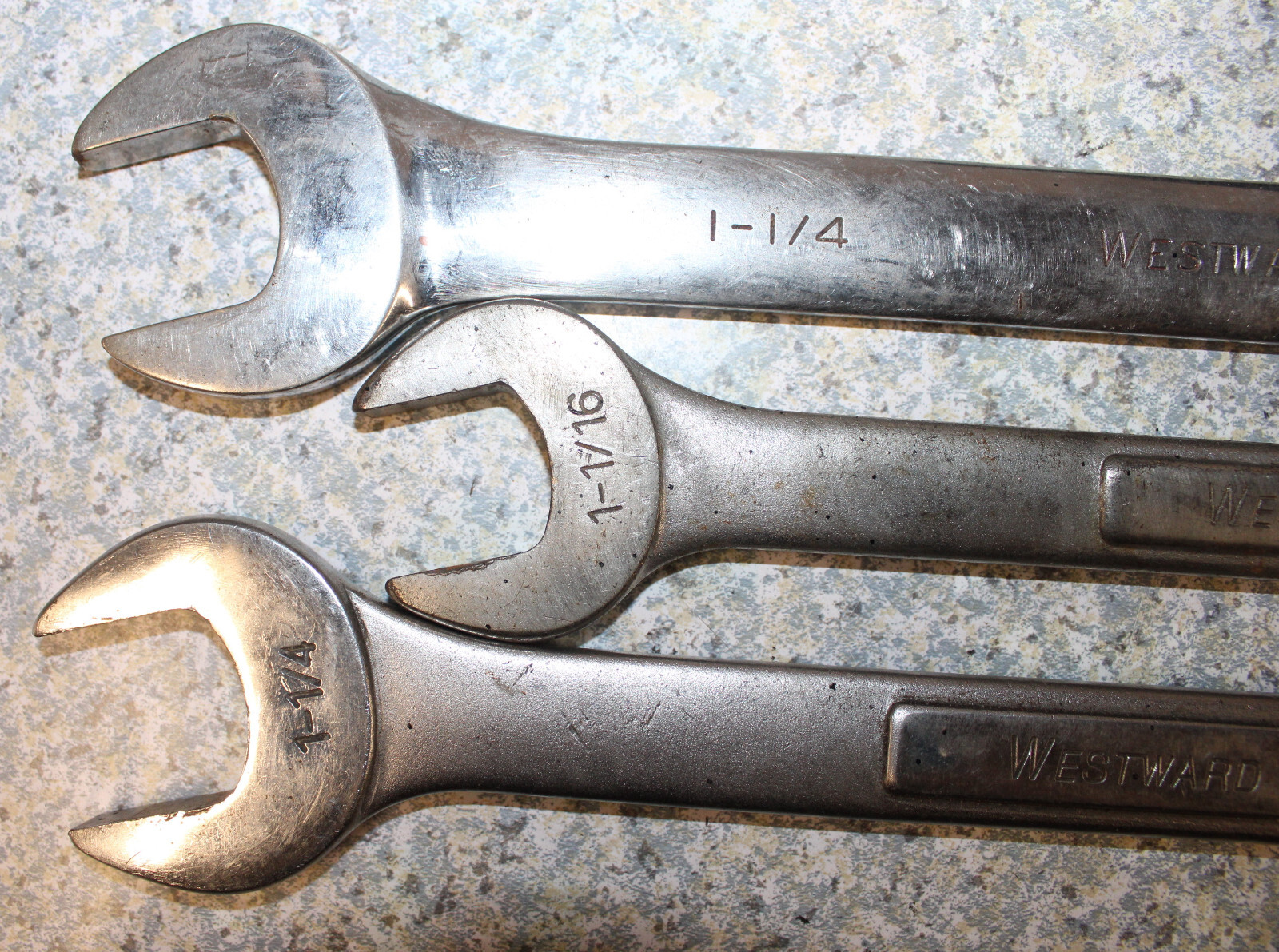 3-Used WESTWARD Combination Wrenches 36A287 1-1/4 5MR42 1-1/16 & 5MR44 1-1/4