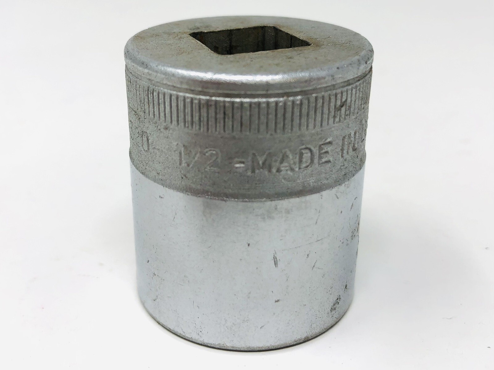 VINTAGE SNAP ON USA 1″ SW-320 1/2″ DR 12pt SOCKET CLASSIC HG22