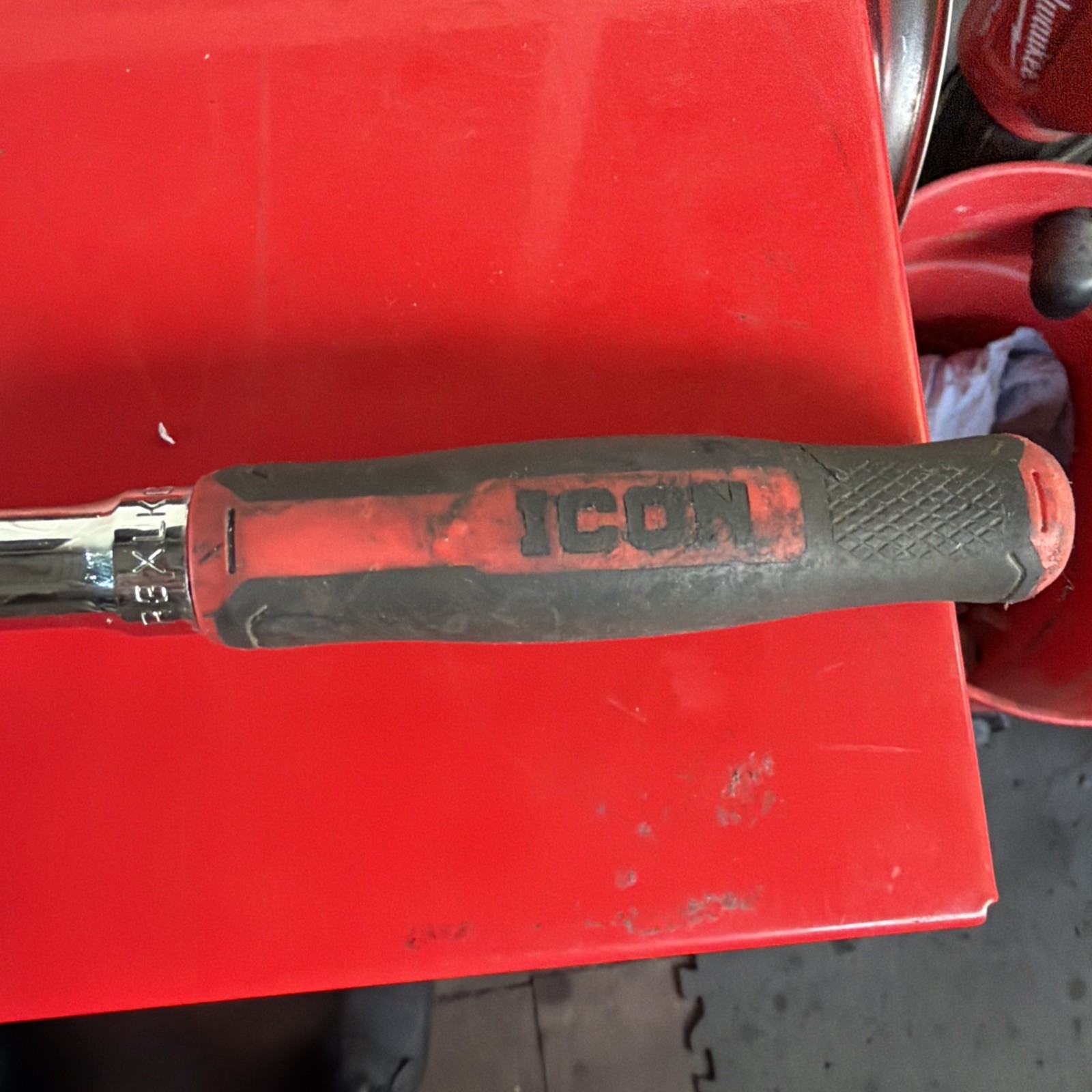 ICON G2 1/2 in. Drive, 26 in. Long Locking Flex Ratchet with Comfort Grip