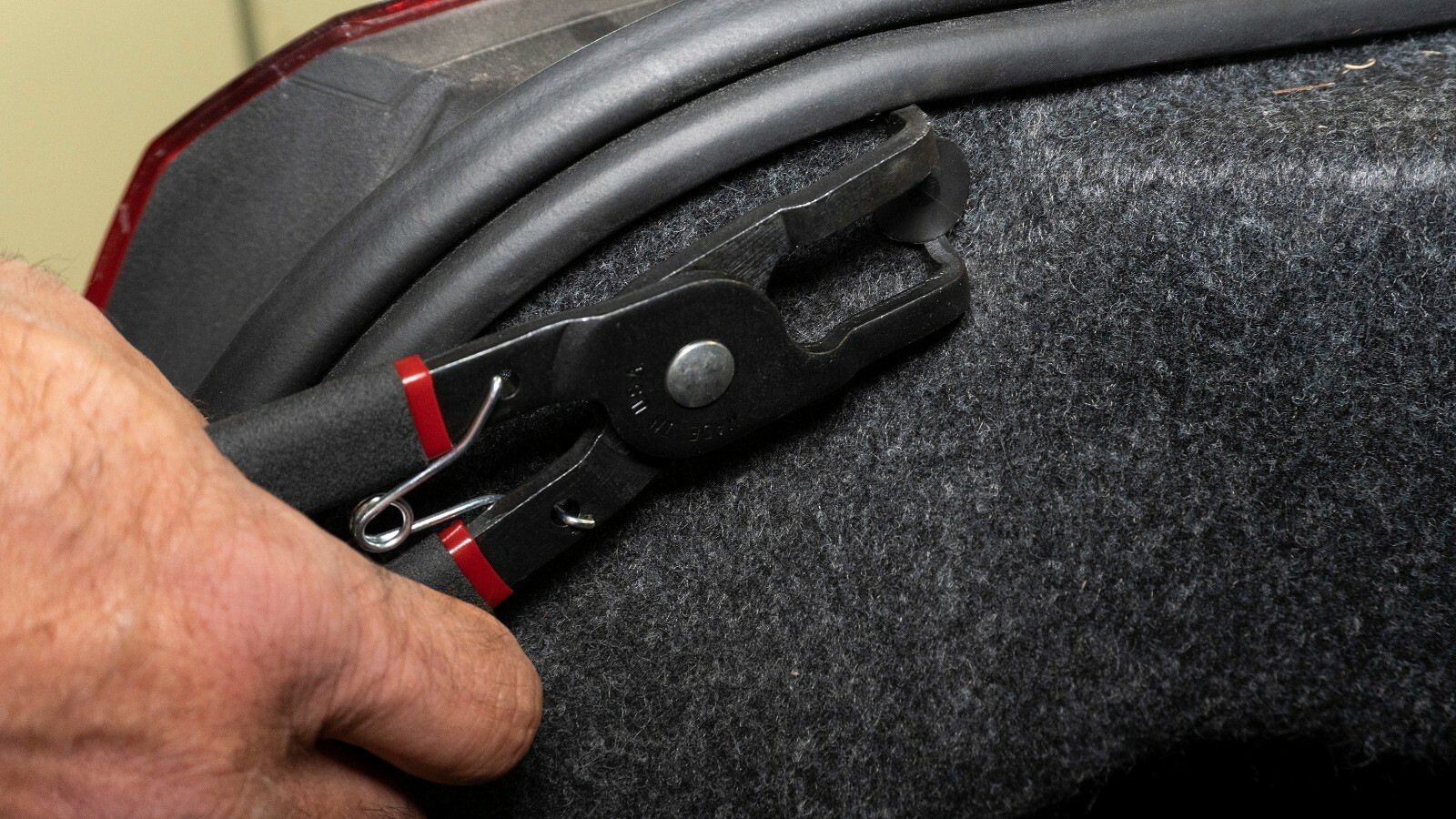 Lisle 42070 Push Pin Pliers with 80 Offset with Spring Action