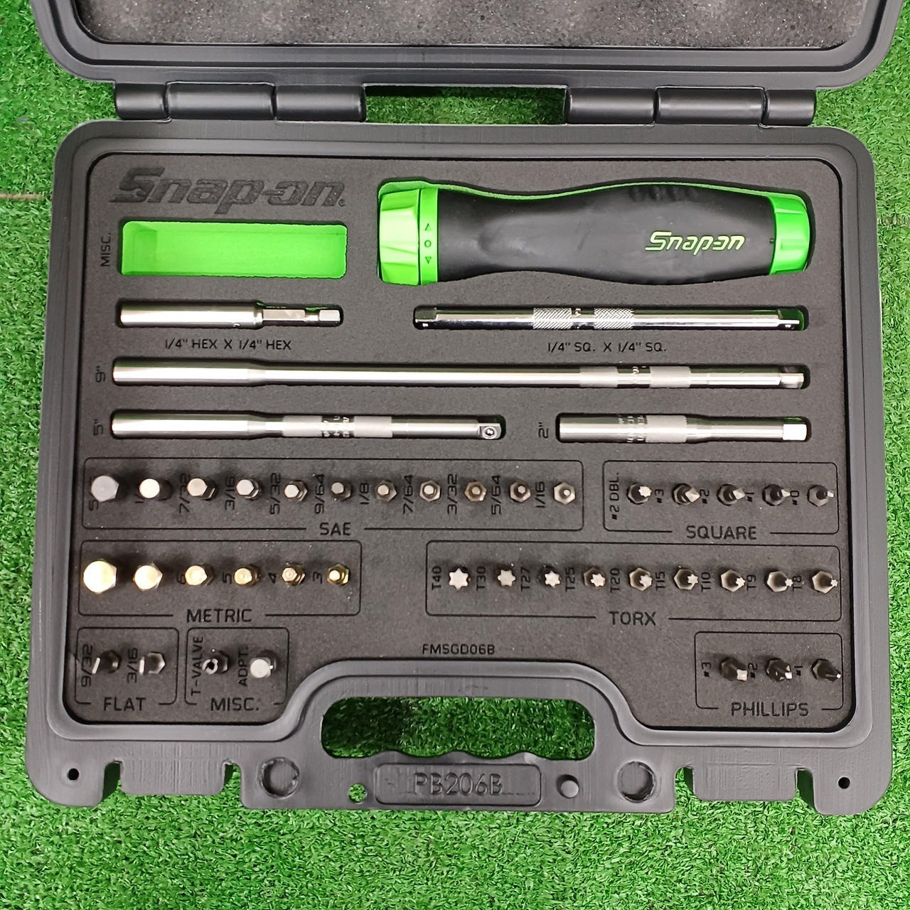 Snap-on SGDMRC44FG GREEN Ratcheting Screwdriver Master Set w/Case