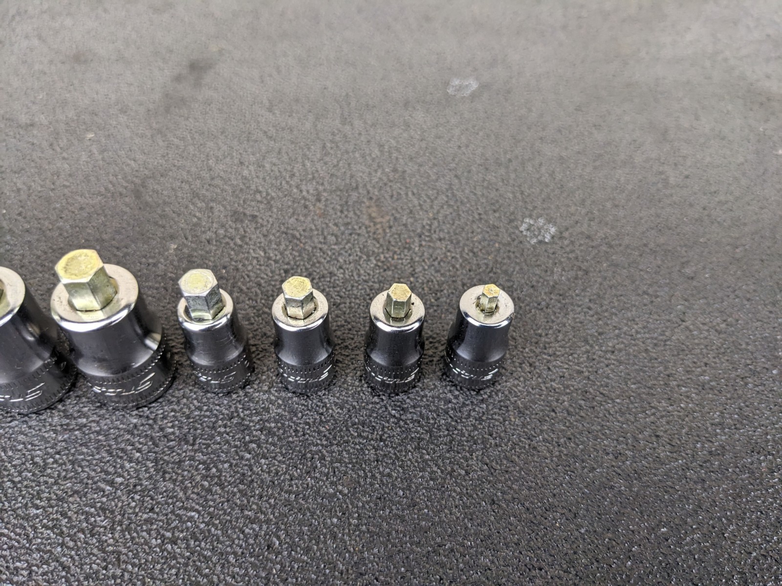 #bp418 Snap-on 1/4″ 3/8″ Drives Stubby Metric Hex Socket driver Set 208EFTAMXSY