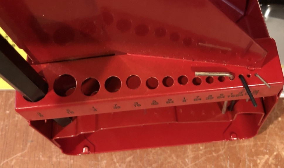 Snap-on Tools USA SAE Hex Red Metal Case Only 10 wrenches are SnapOn