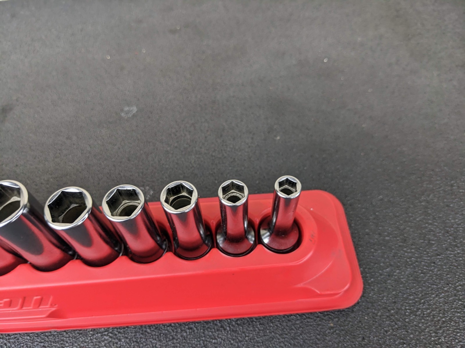 #bp400 Snap-on 211SFSY 1/4″ 7/8″ SAE 11-Piece 3/8″ Drive 6-Point Deep Socket Set