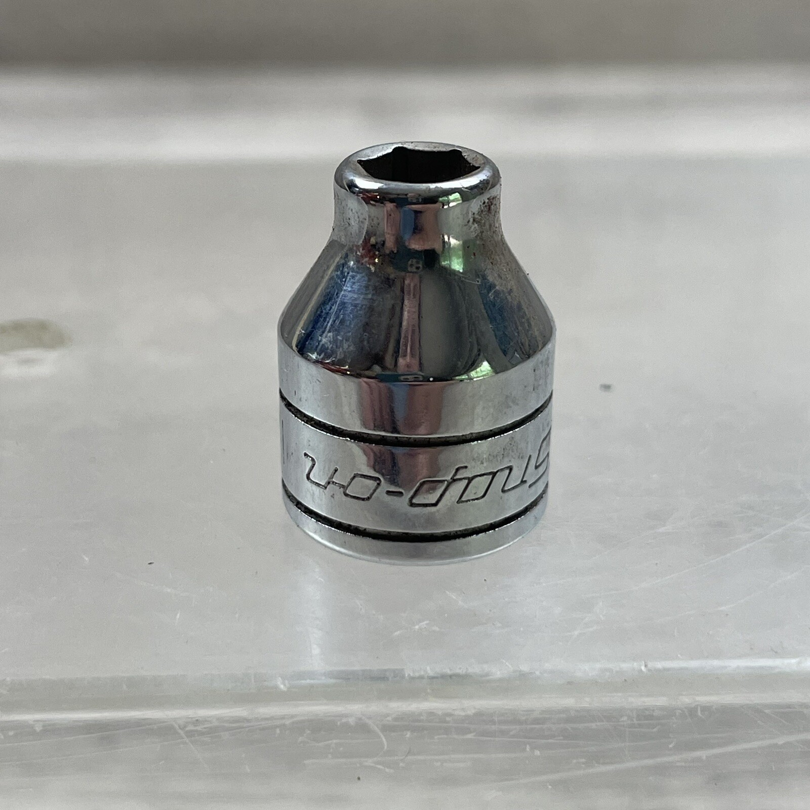 Snap-On (FS081) 3/8″ Drive 6-Point SAE 1/4″ Shallow Socket