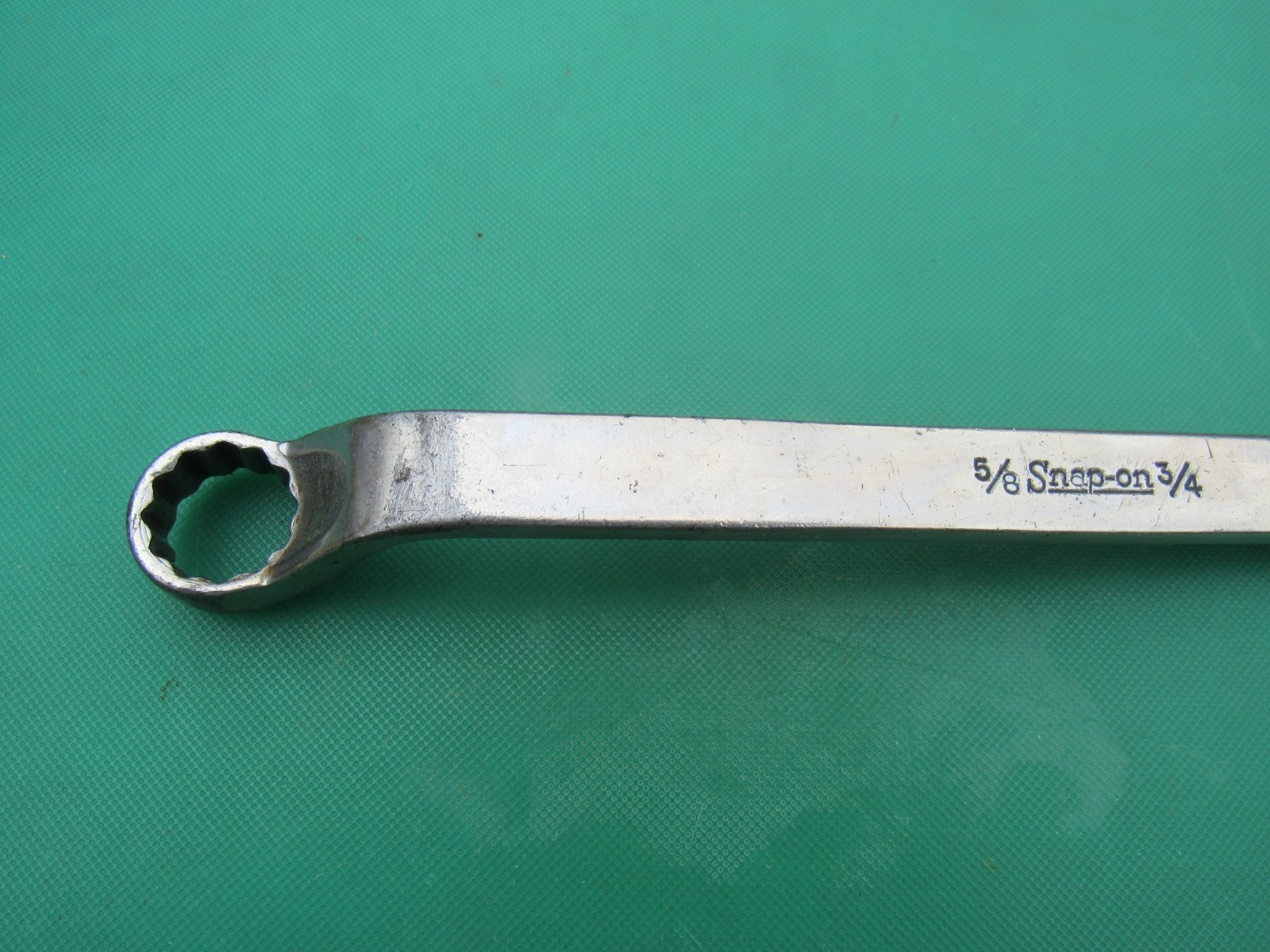 SNAP ON X02024 5/8″ X 3/4″ 12 POINT BOX END WRENCH 60° OFFSET UNDERLINE USED XO