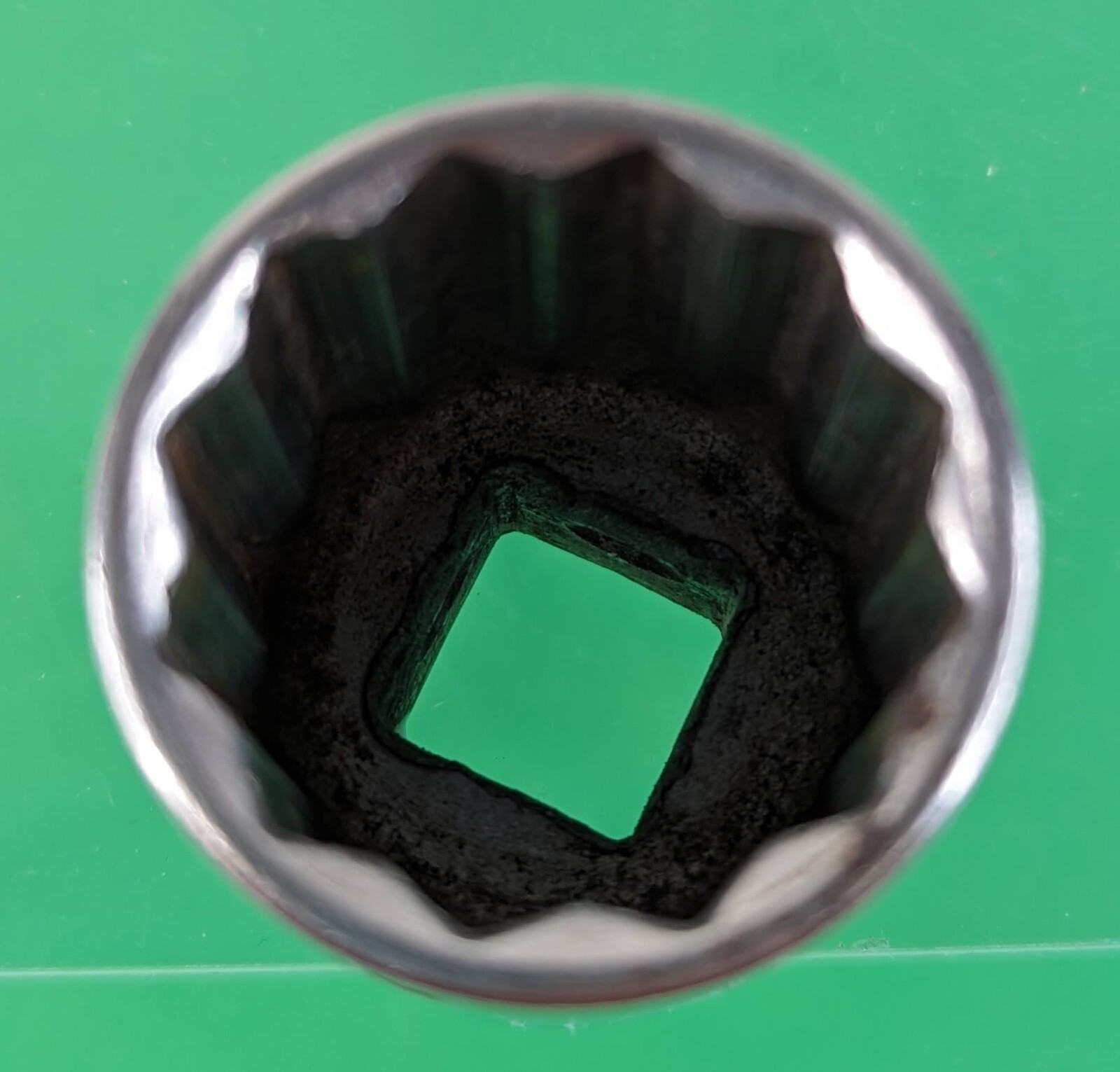 Craftsman USA 1″ 12 Point 1/2″ Drive Shallow Socket G Series 47516